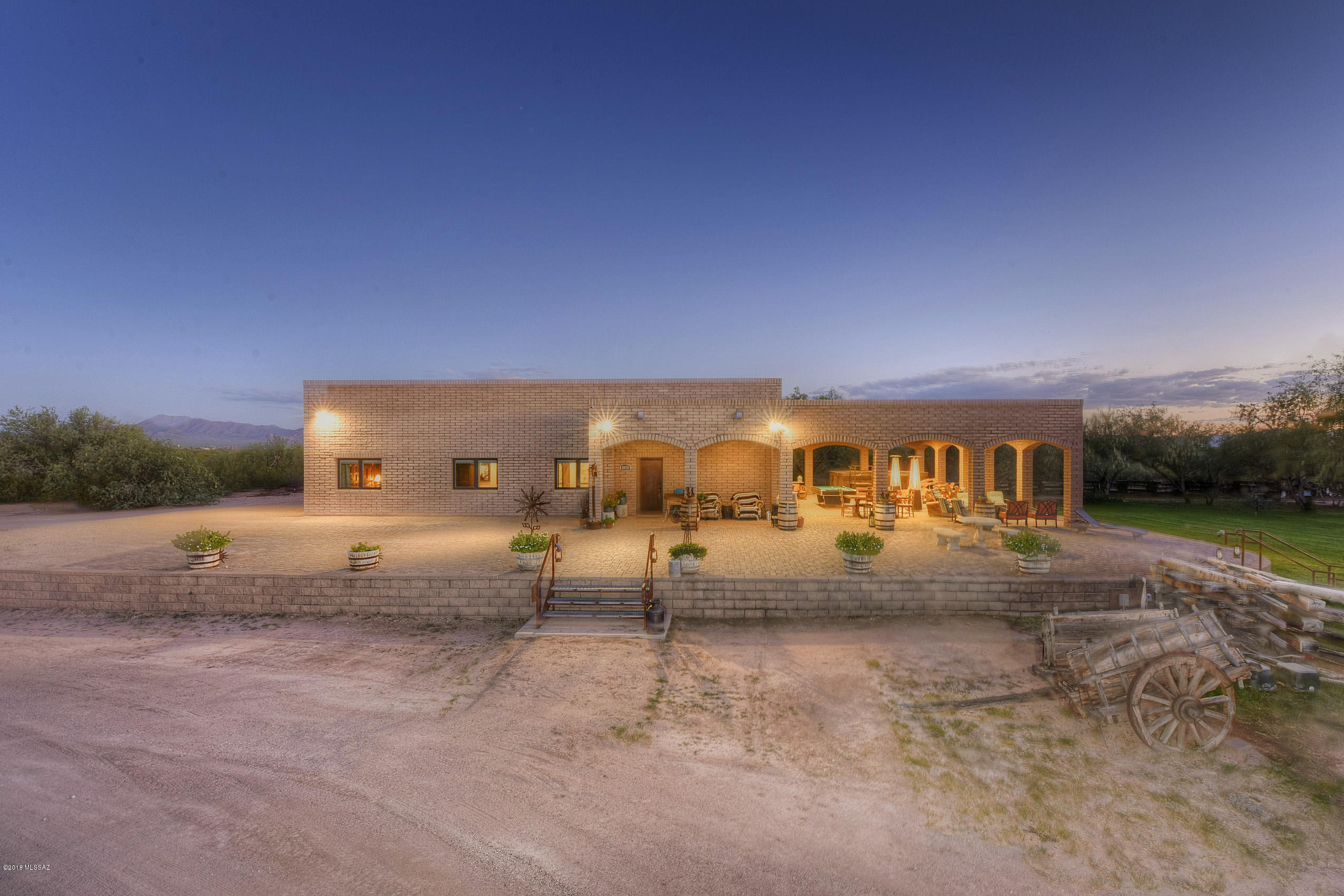 8620 N Mesquite Oasis Road