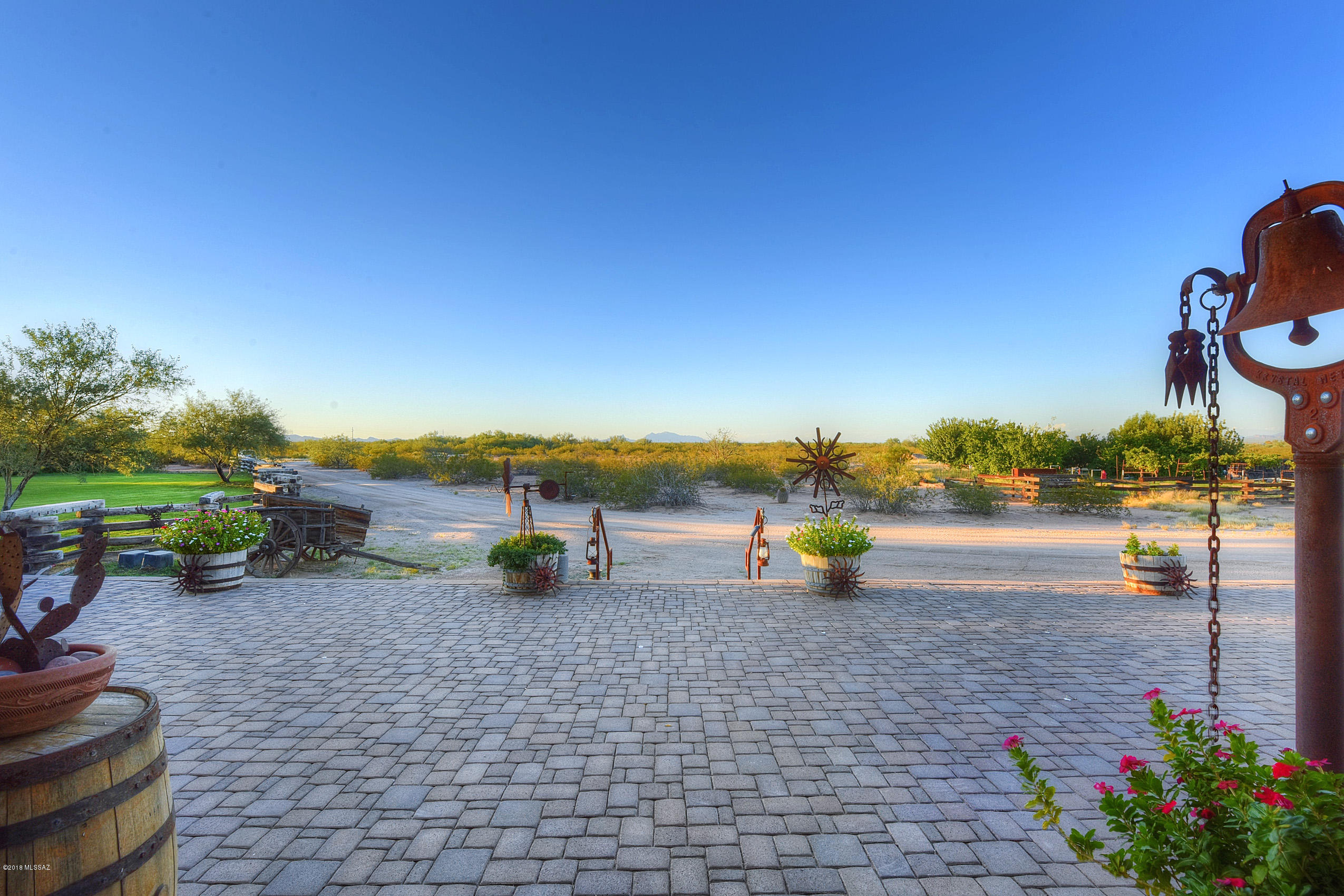 8620 N Mesquite Oasis Road