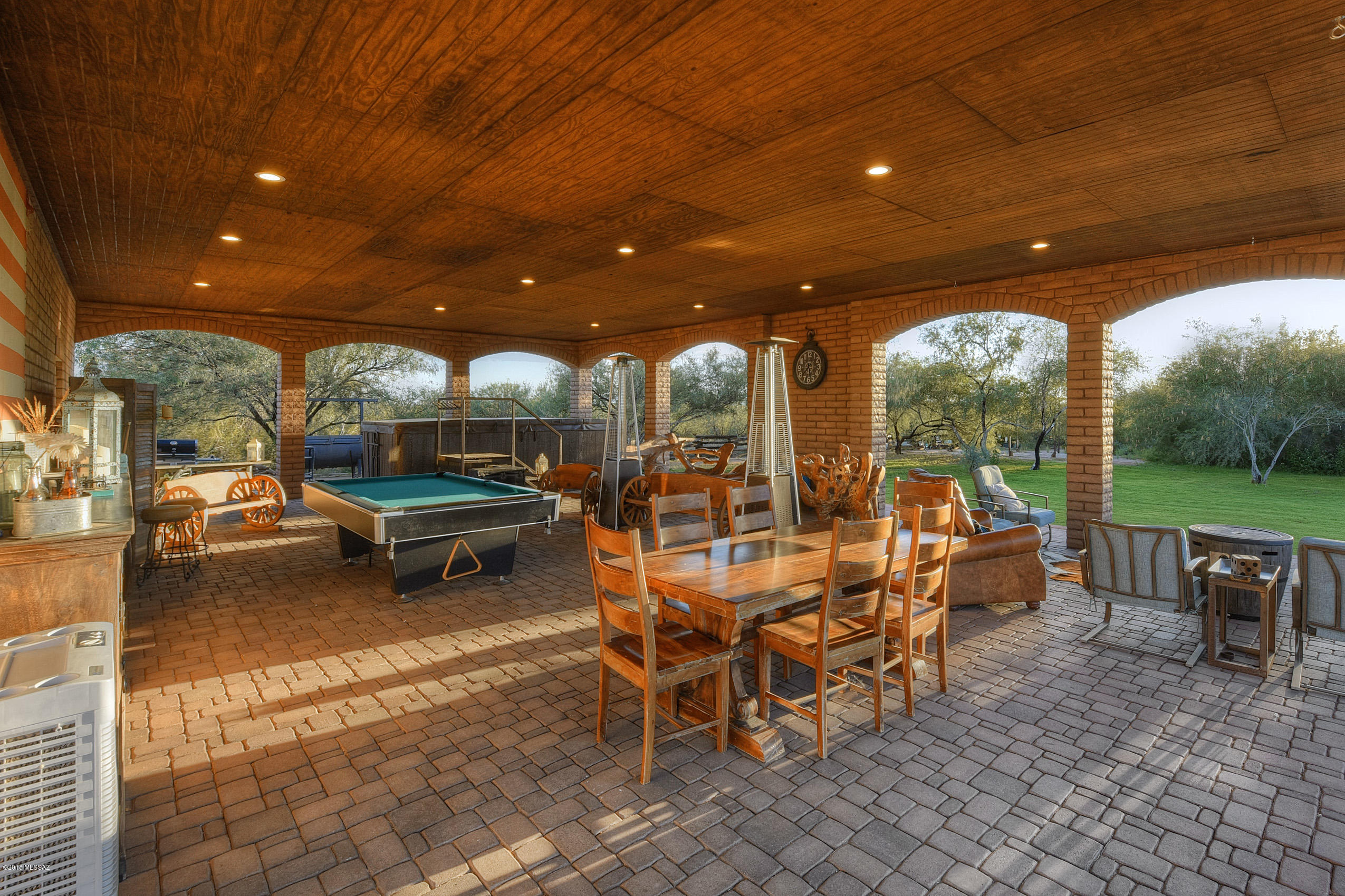 8620 N Mesquite Oasis Road