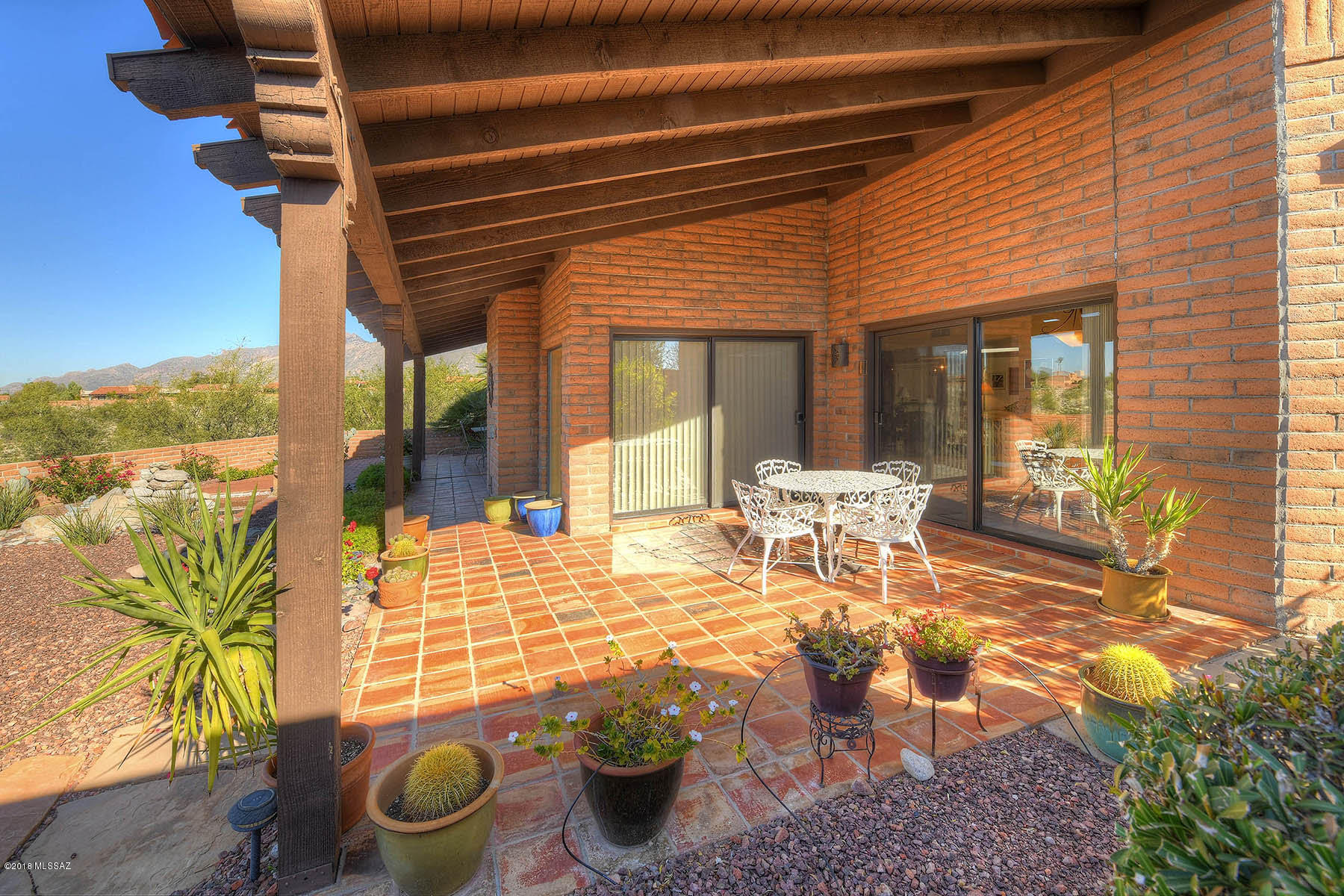 4251 N Camino Ferreo