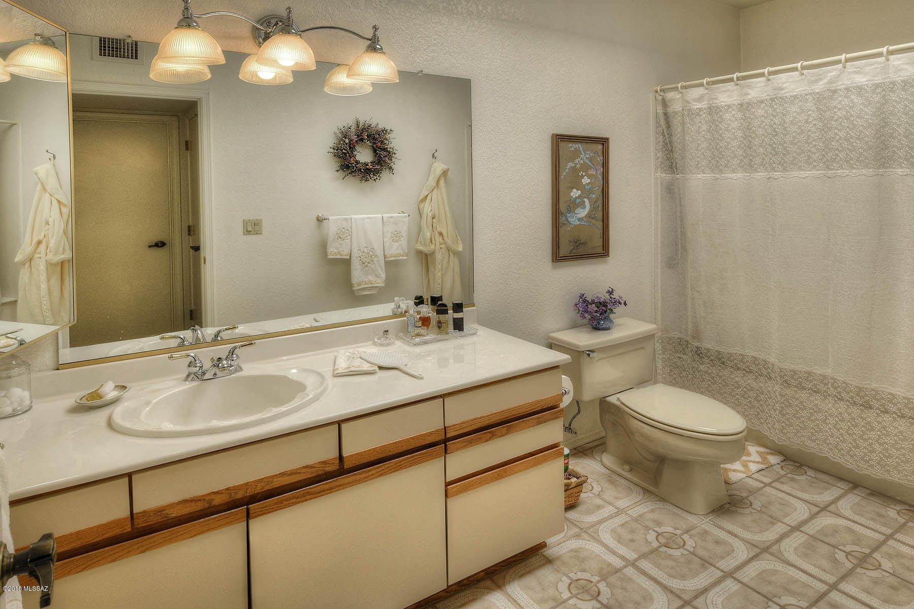 4251 N Camino Ferreo