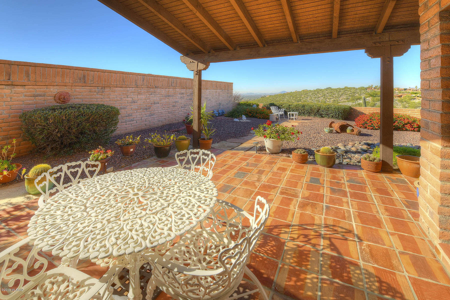 4251 N Camino Ferreo