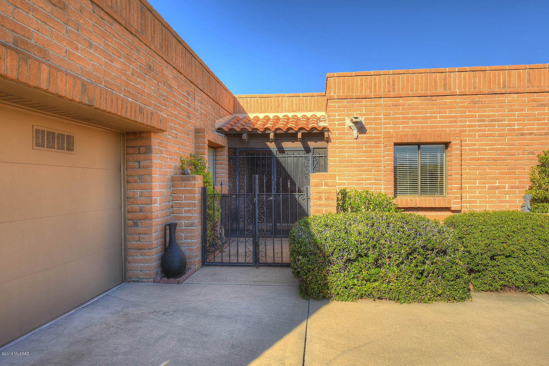 4251 N Camino Ferreo