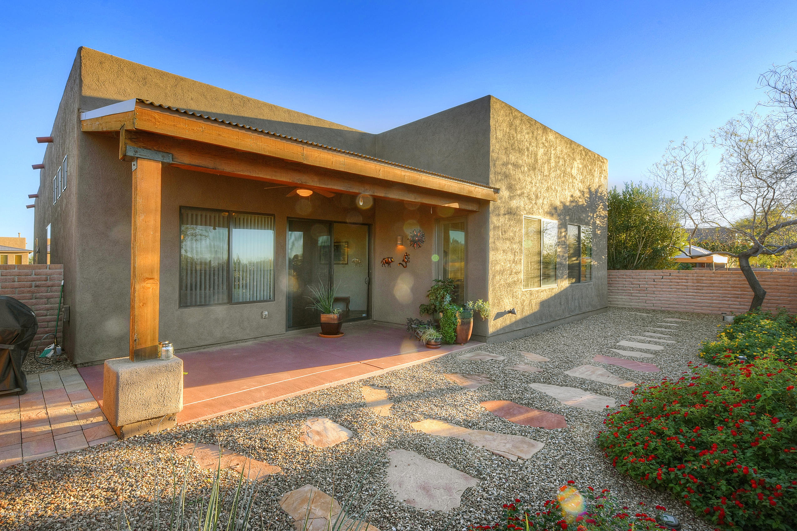 11439 N Moon Ranch Place