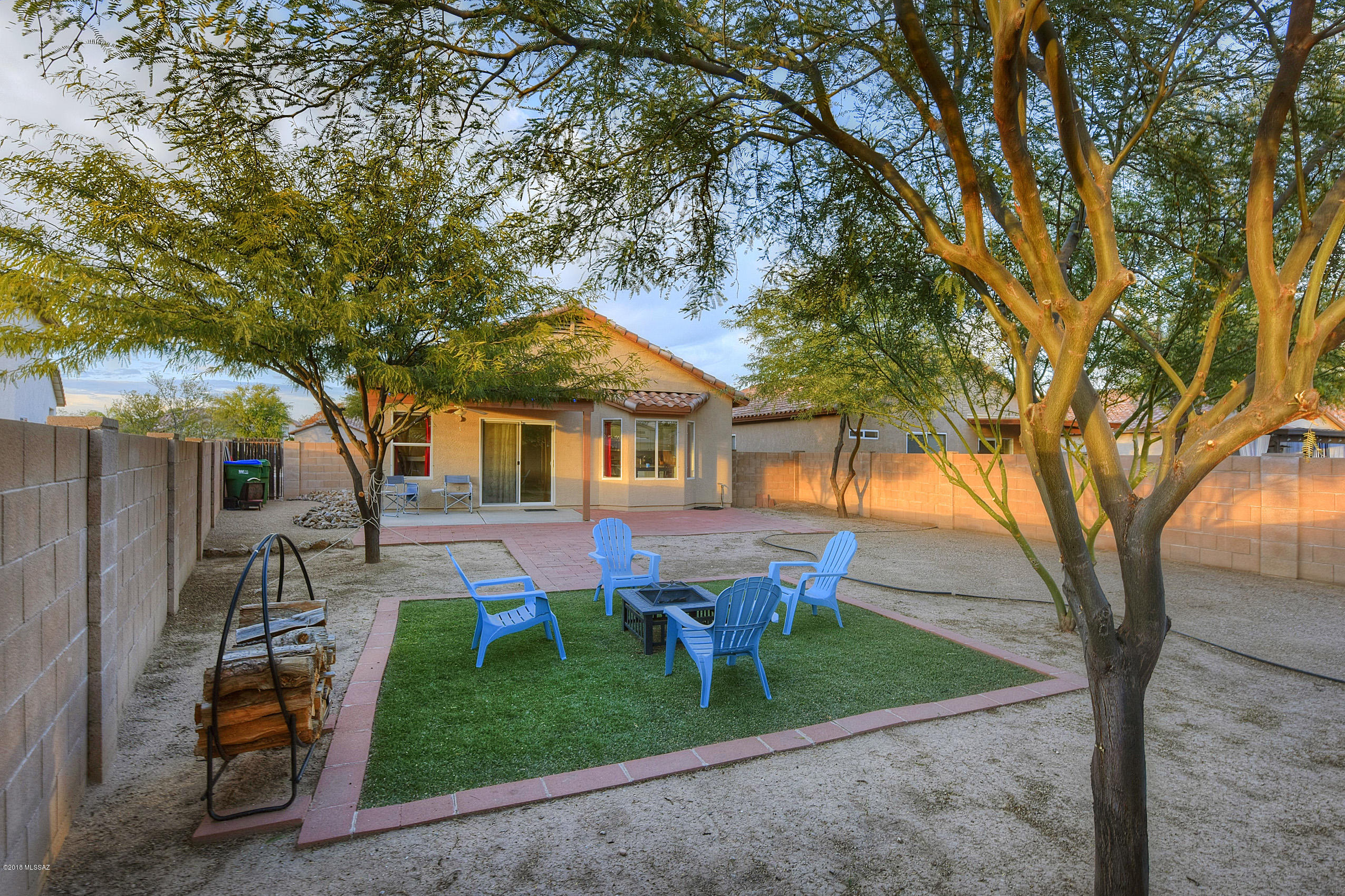 7419 W River Rim Place