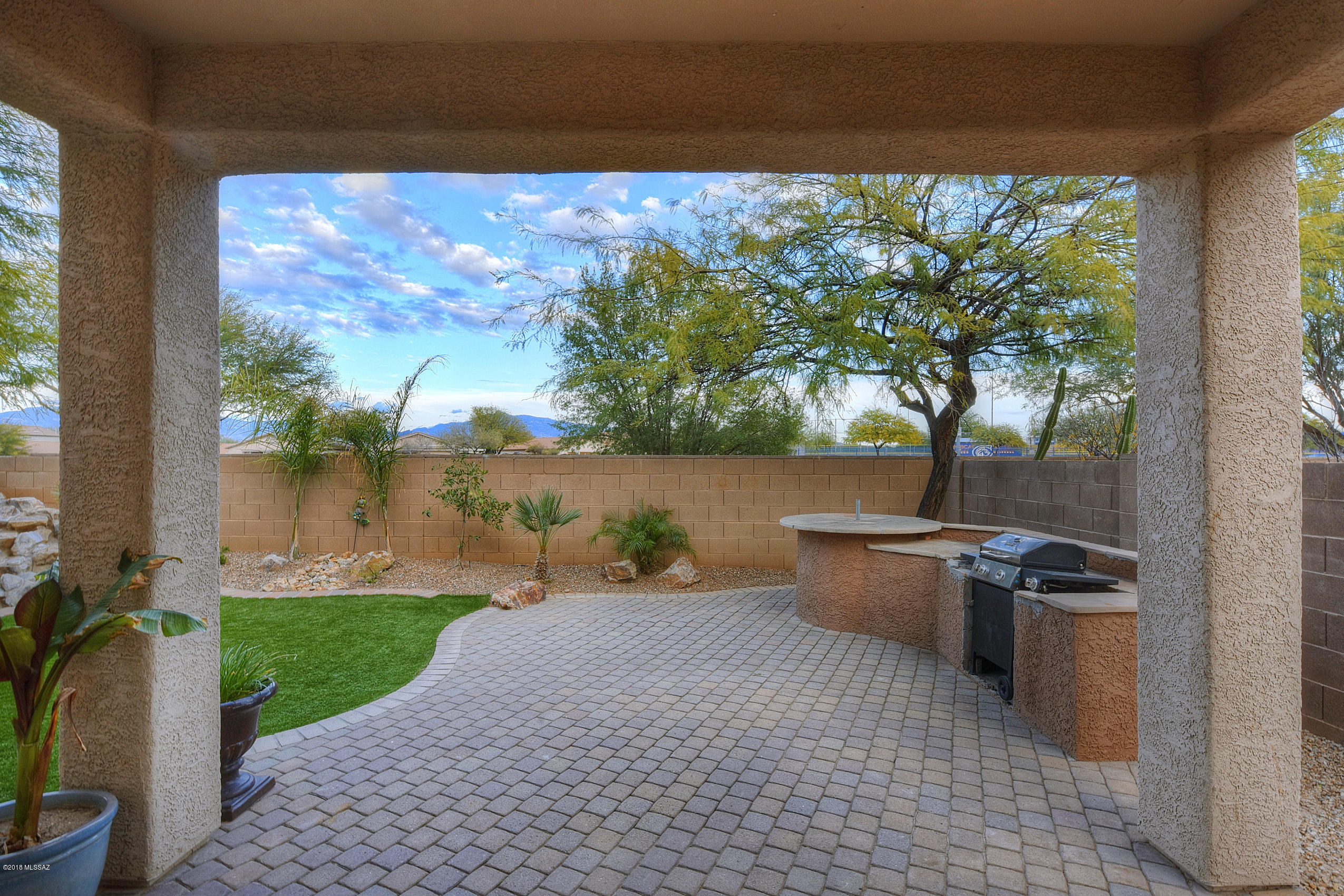 10653 S Miramar Canyon Pass