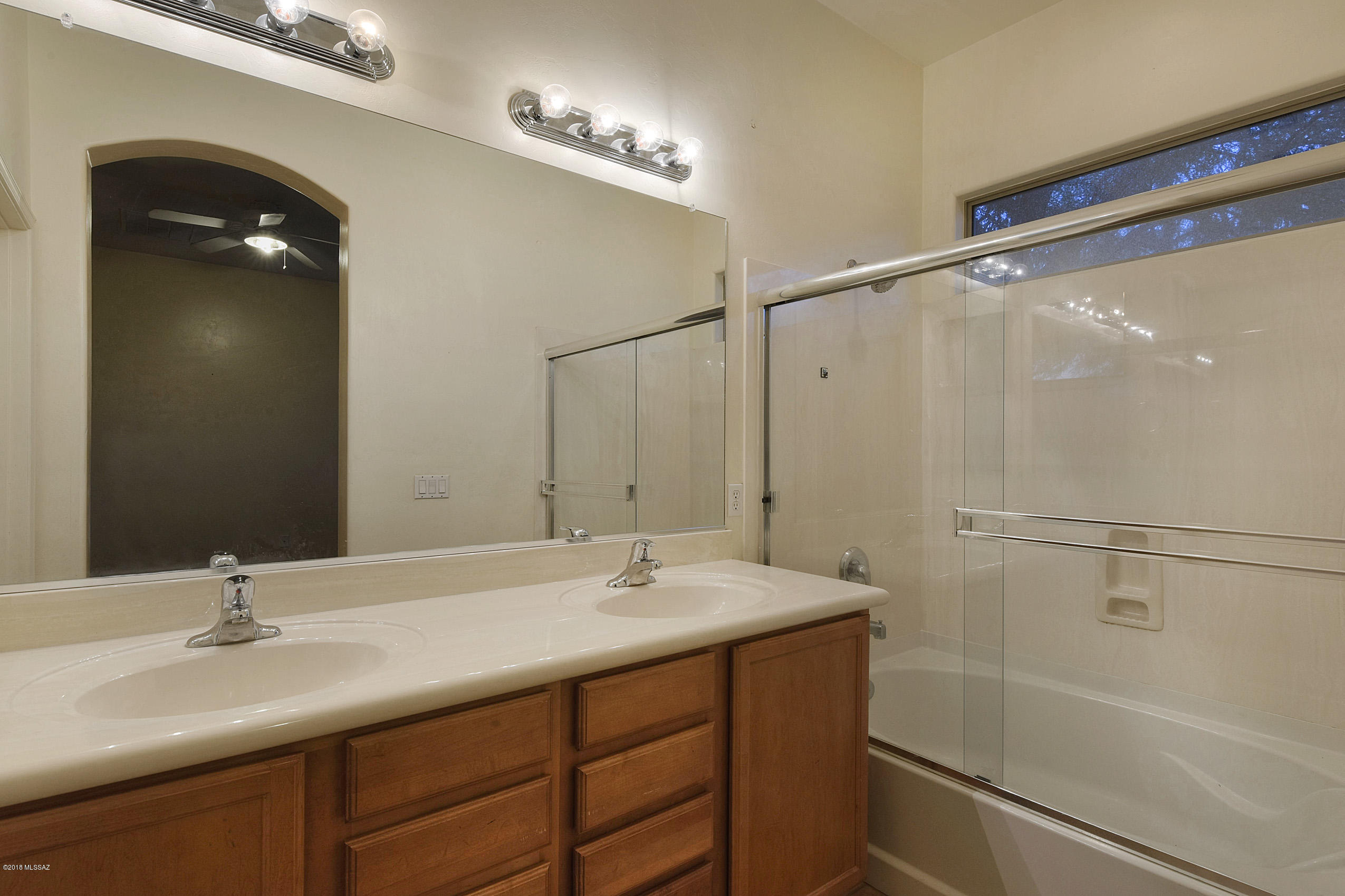 10653 S Miramar Canyon Pass