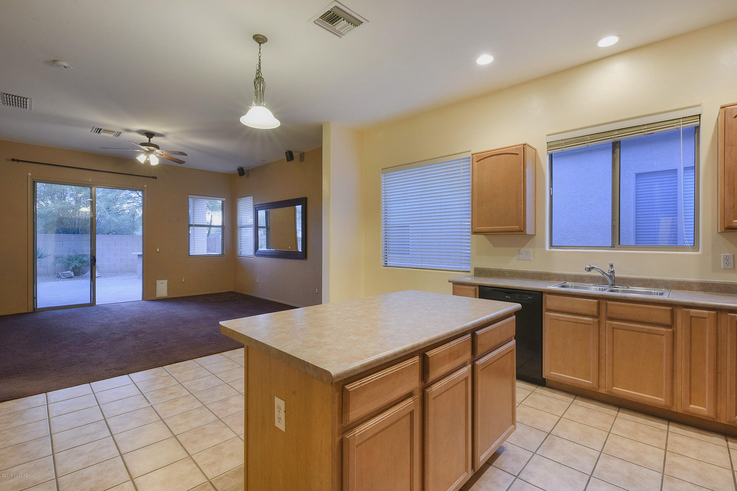 10653 S Miramar Canyon Pass