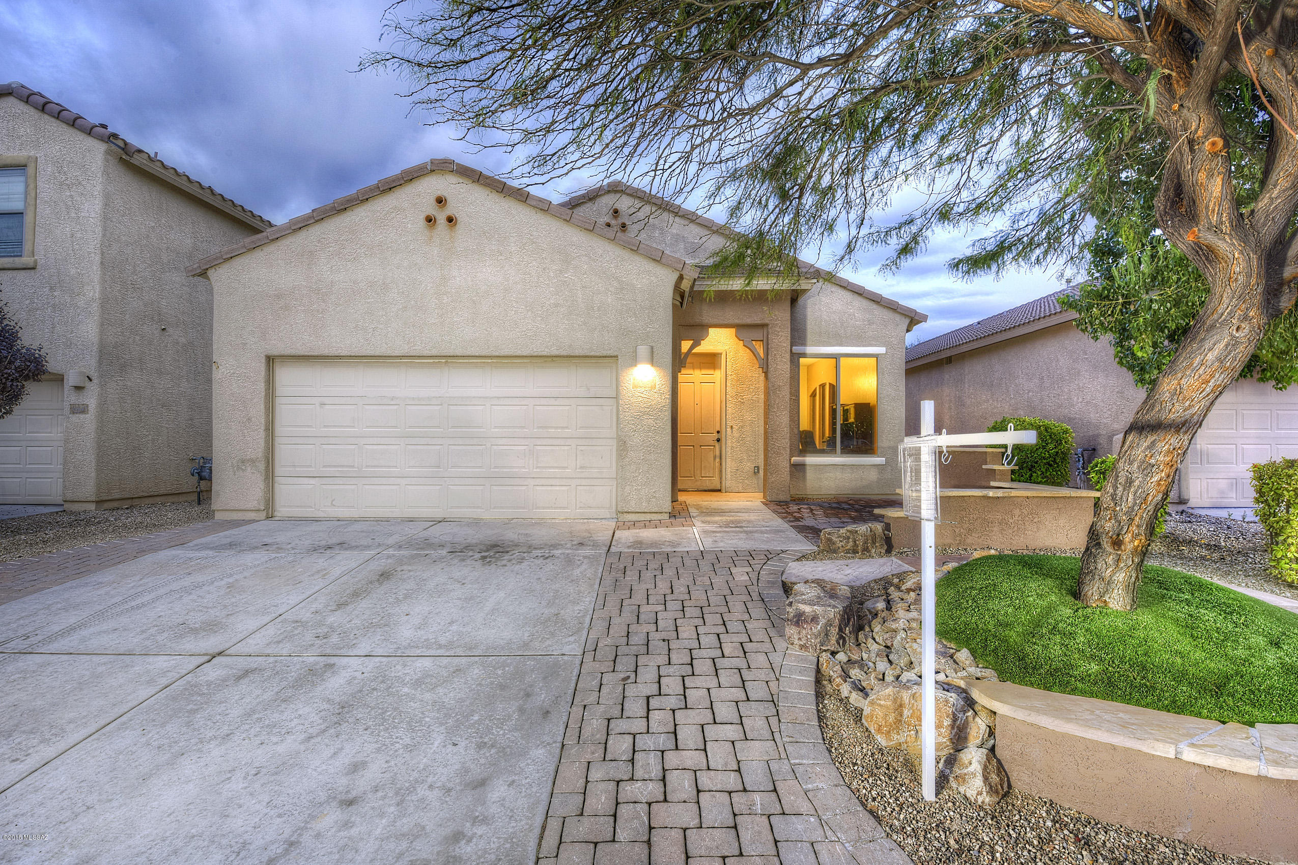 10653 S Miramar Canyon Pass