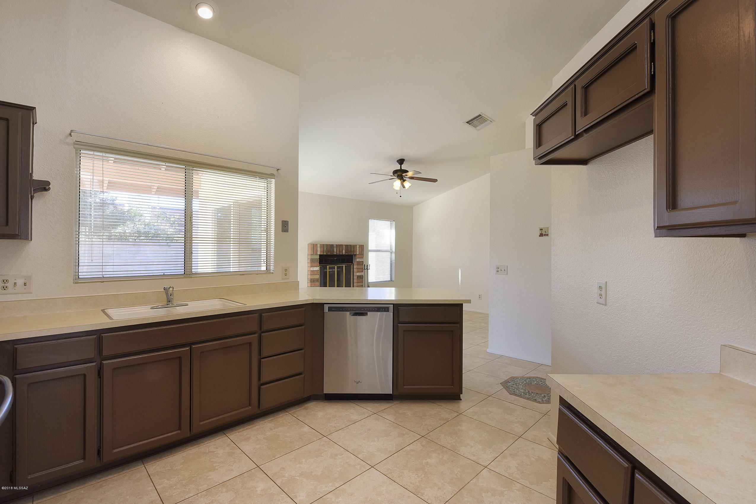 4861 W Rosebay Street