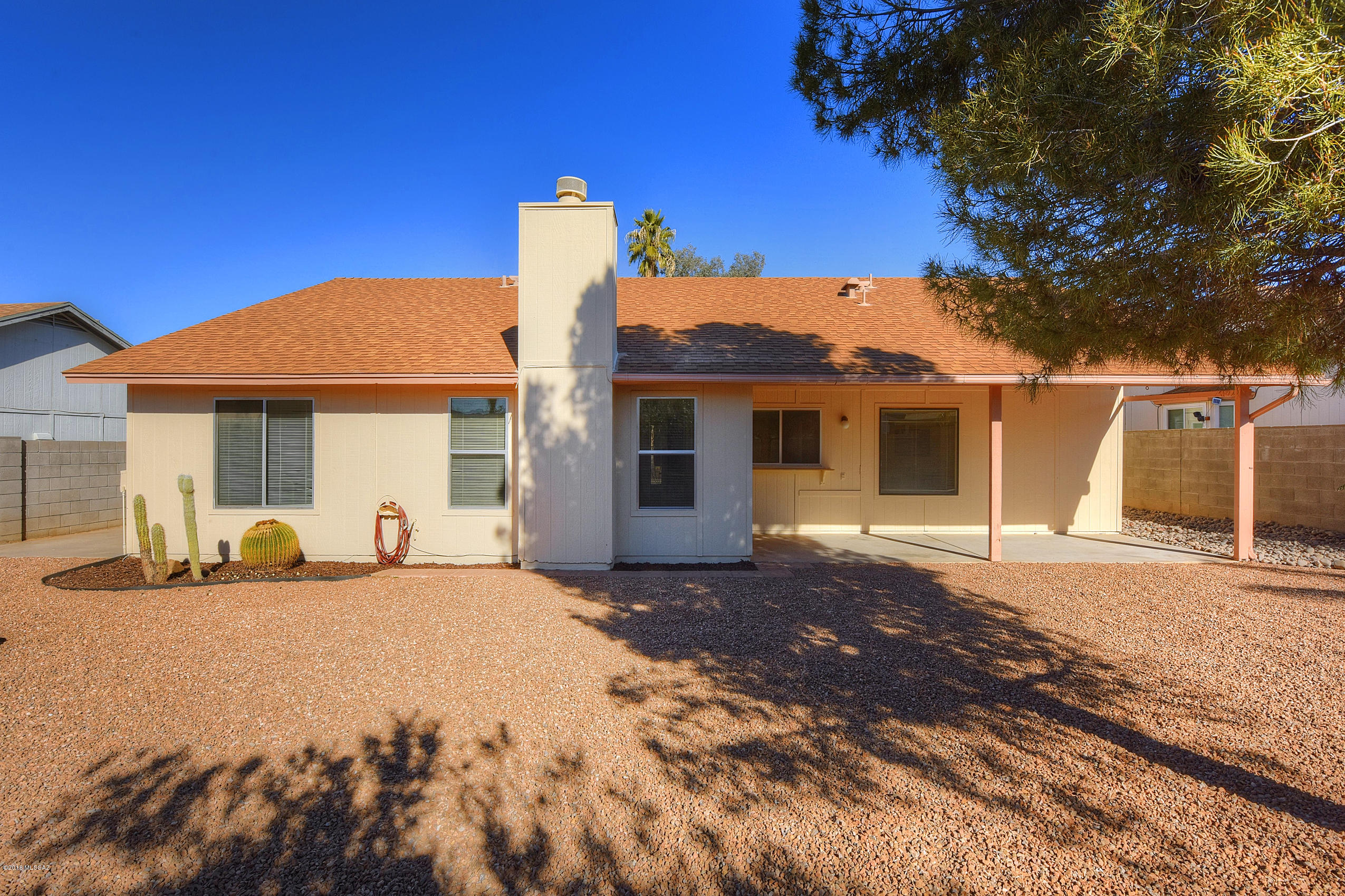 4861 W Rosebay Street