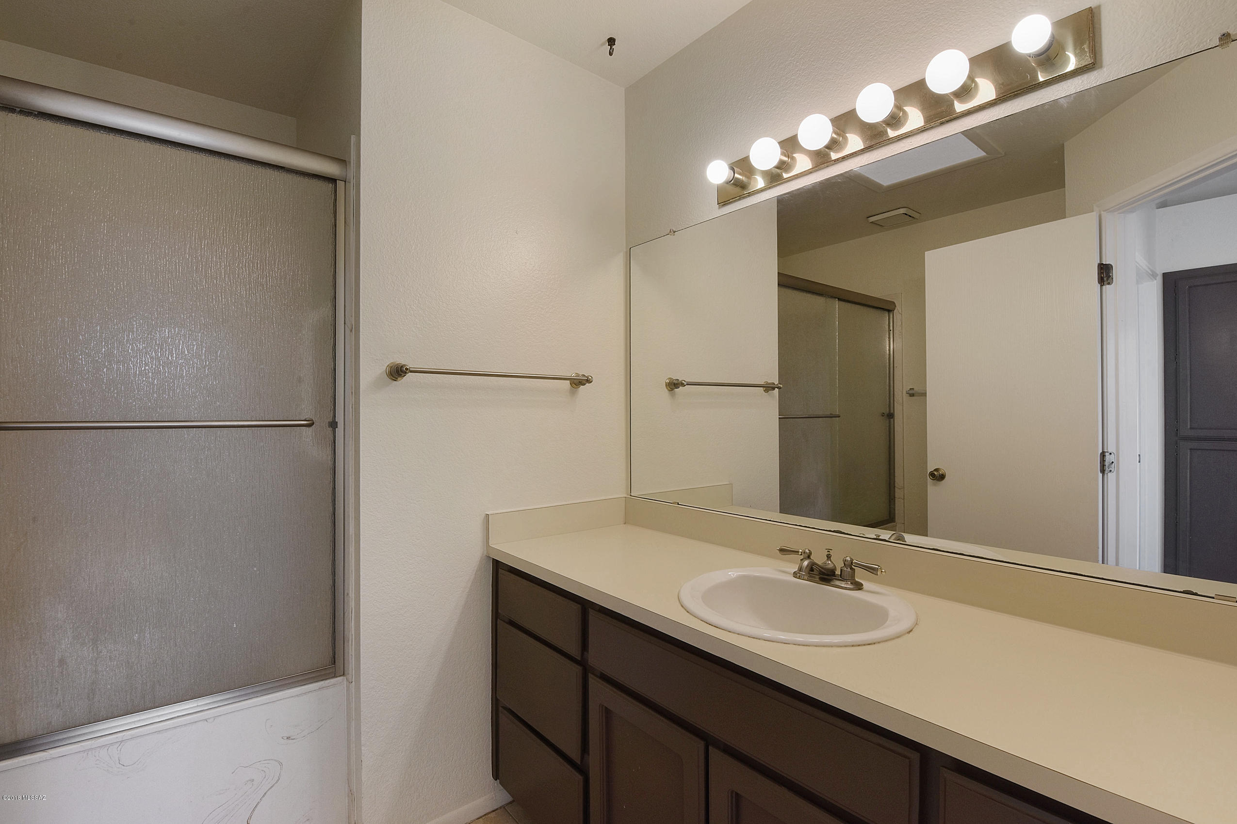 4861 W Rosebay Street