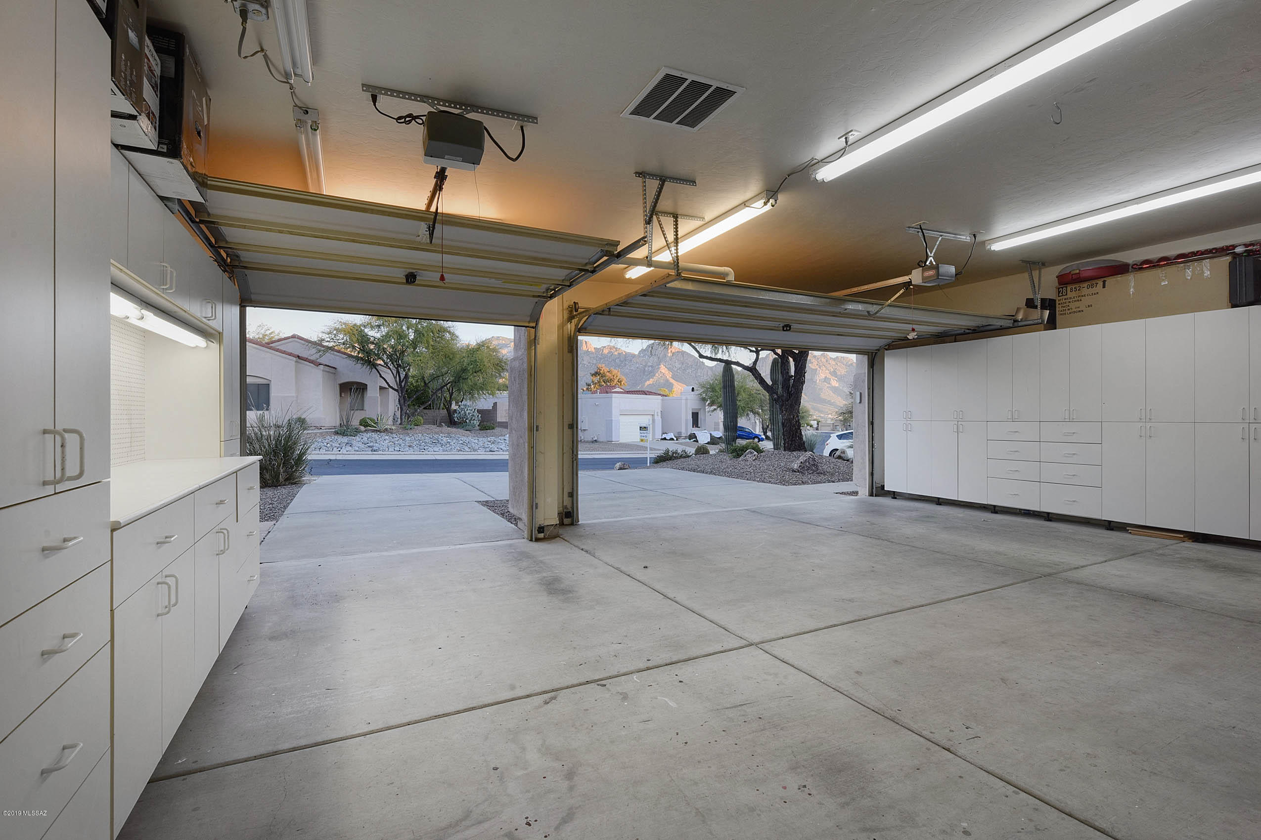 11919 N Potosi Point Drive