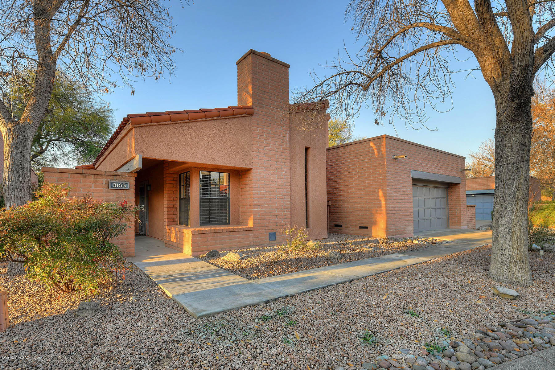 3165 N Willow Creek Drive