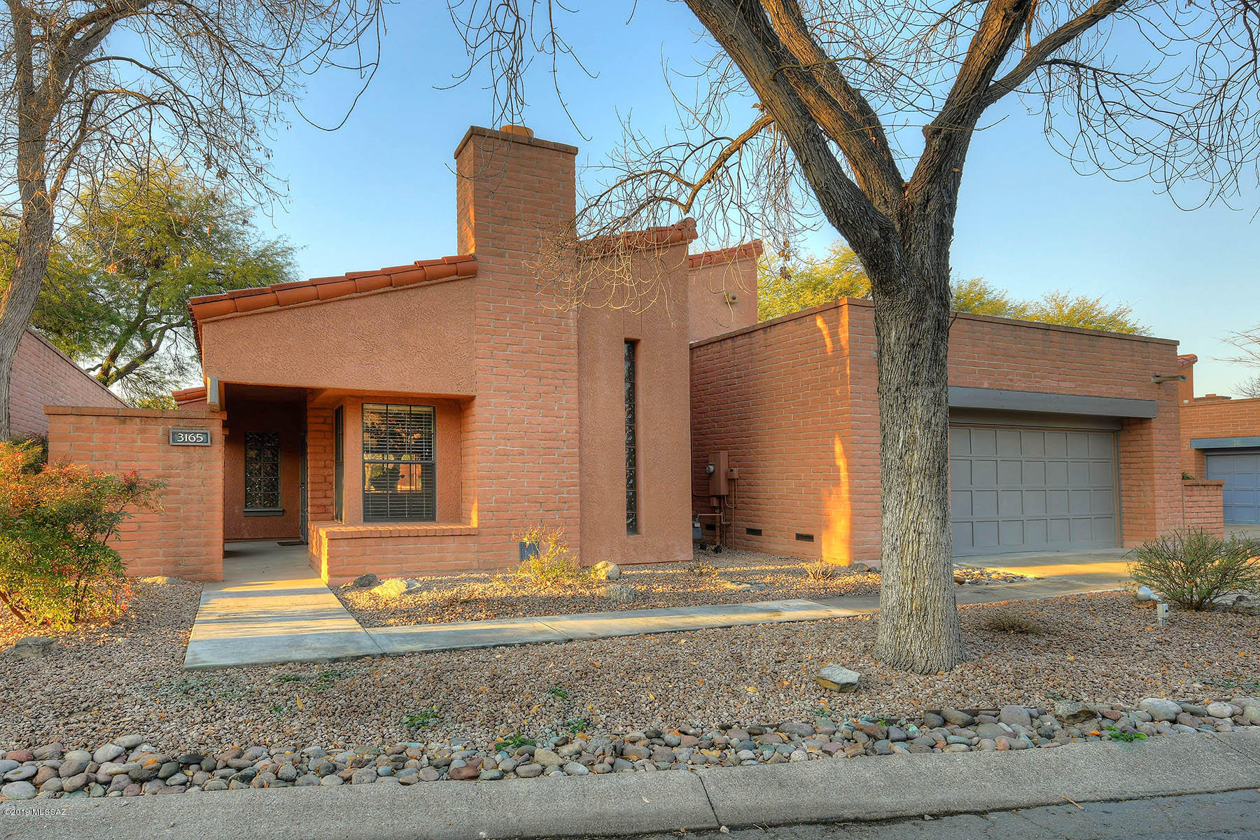 3165 N Willow Creek Drive