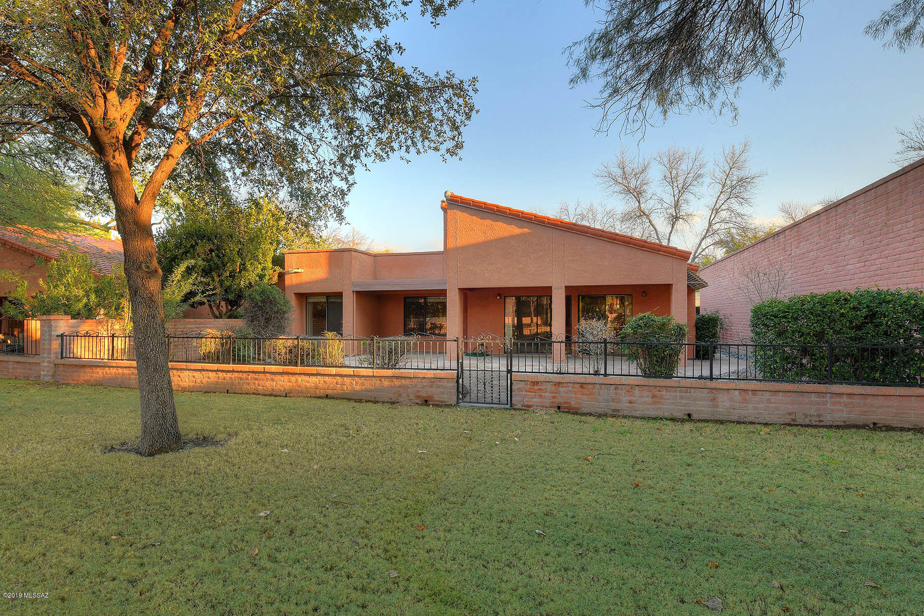 3165 N Willow Creek Drive