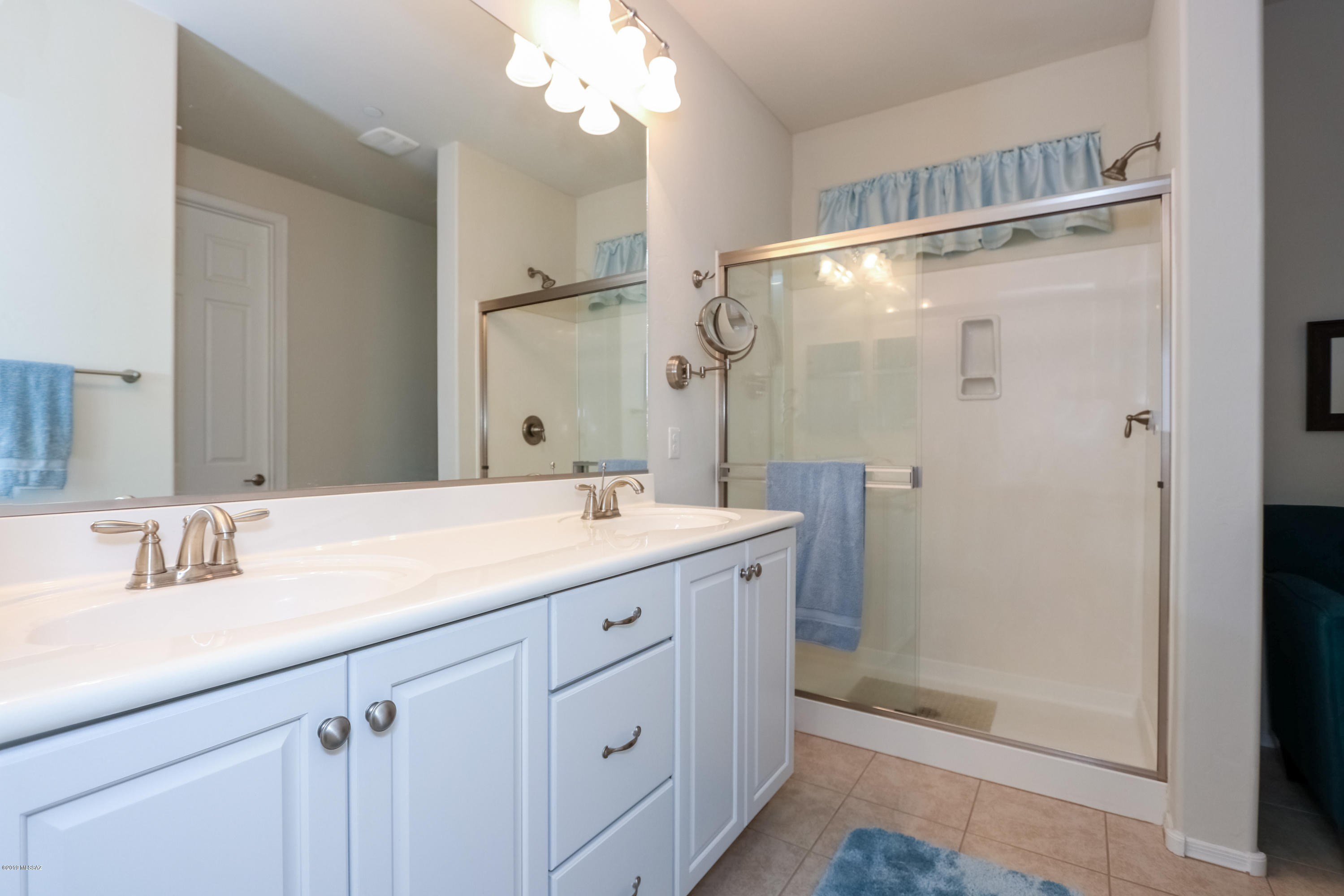 8158 N Circulo El Palmito