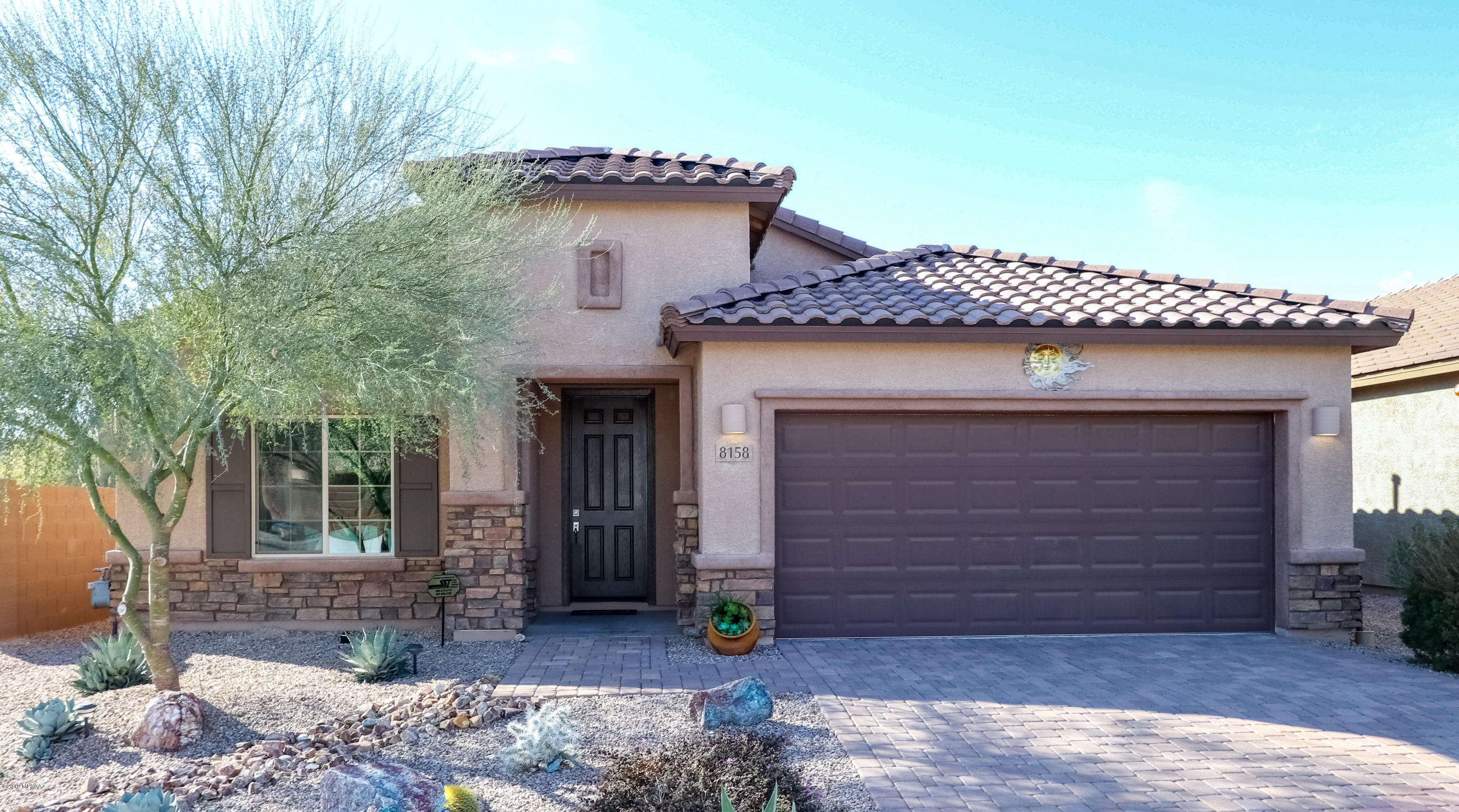 8158 N Circulo El Palmito