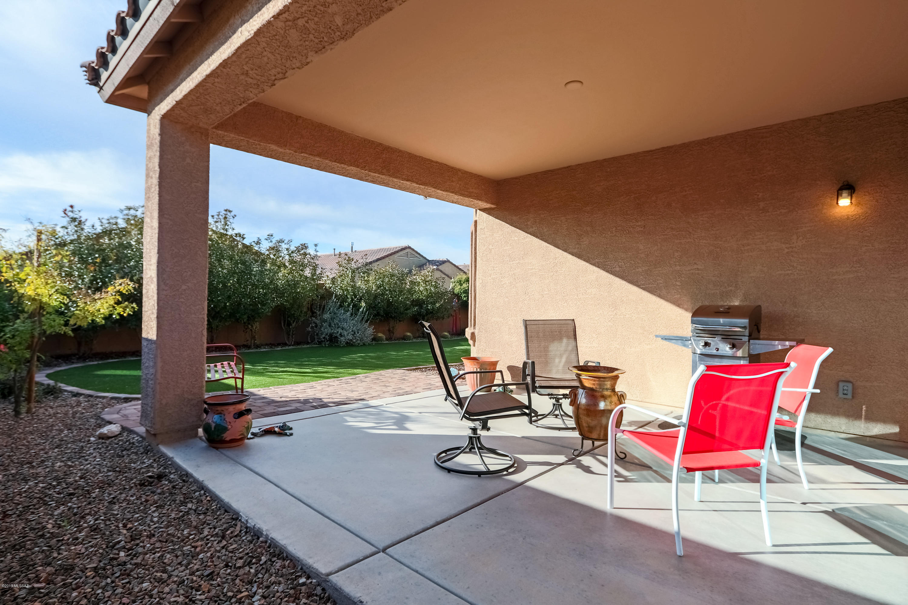 8158 N Circulo El Palmito