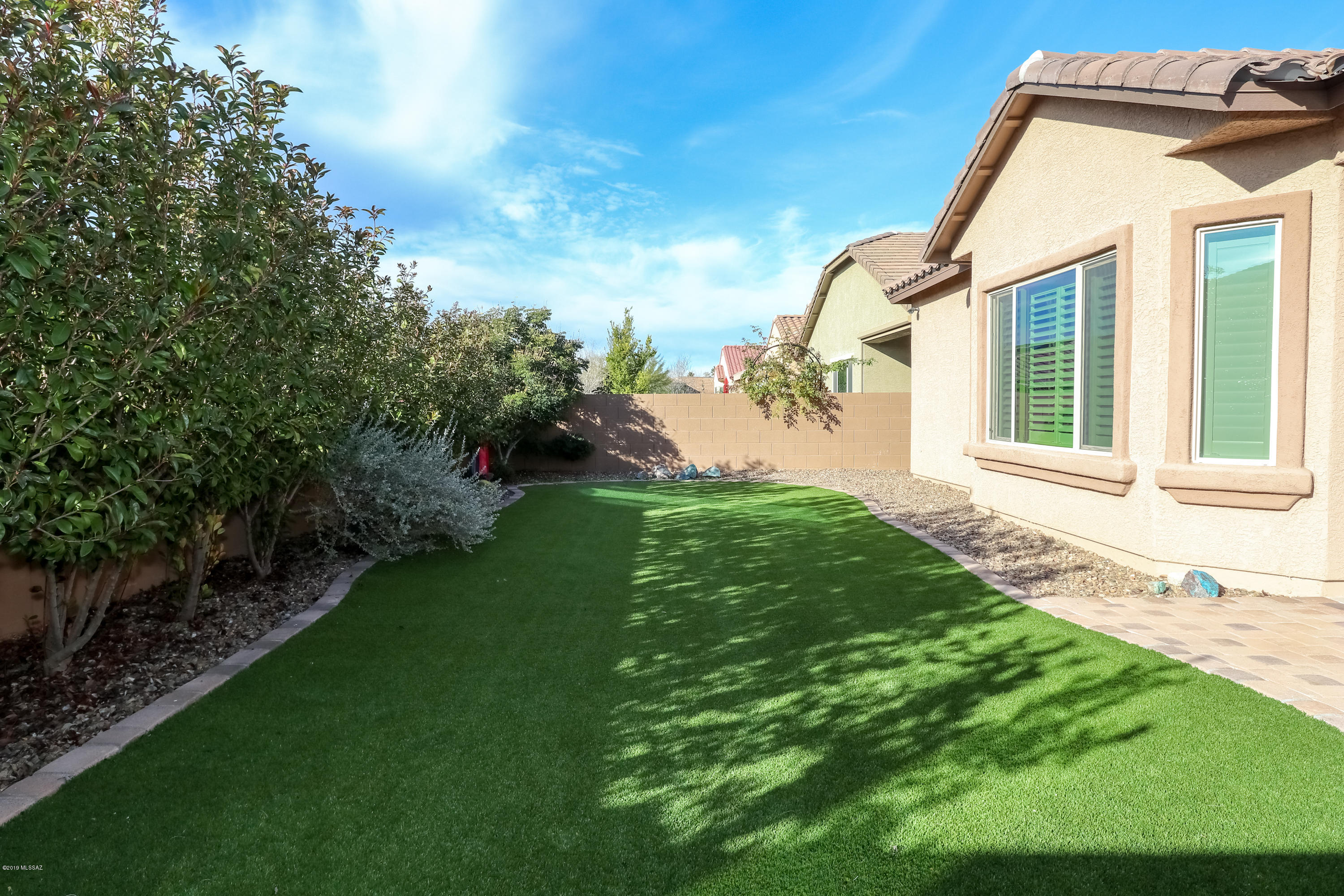 8158 N Circulo El Palmito