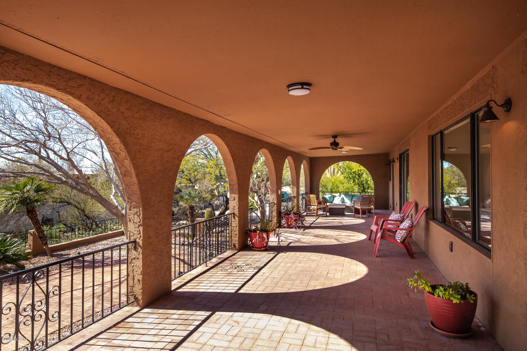 6801 N Green Mountain Place