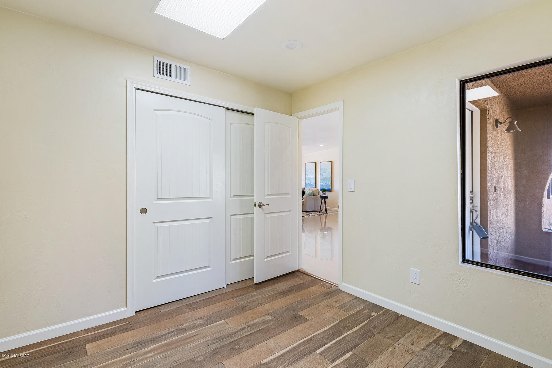 6801 N Green Mountain Place