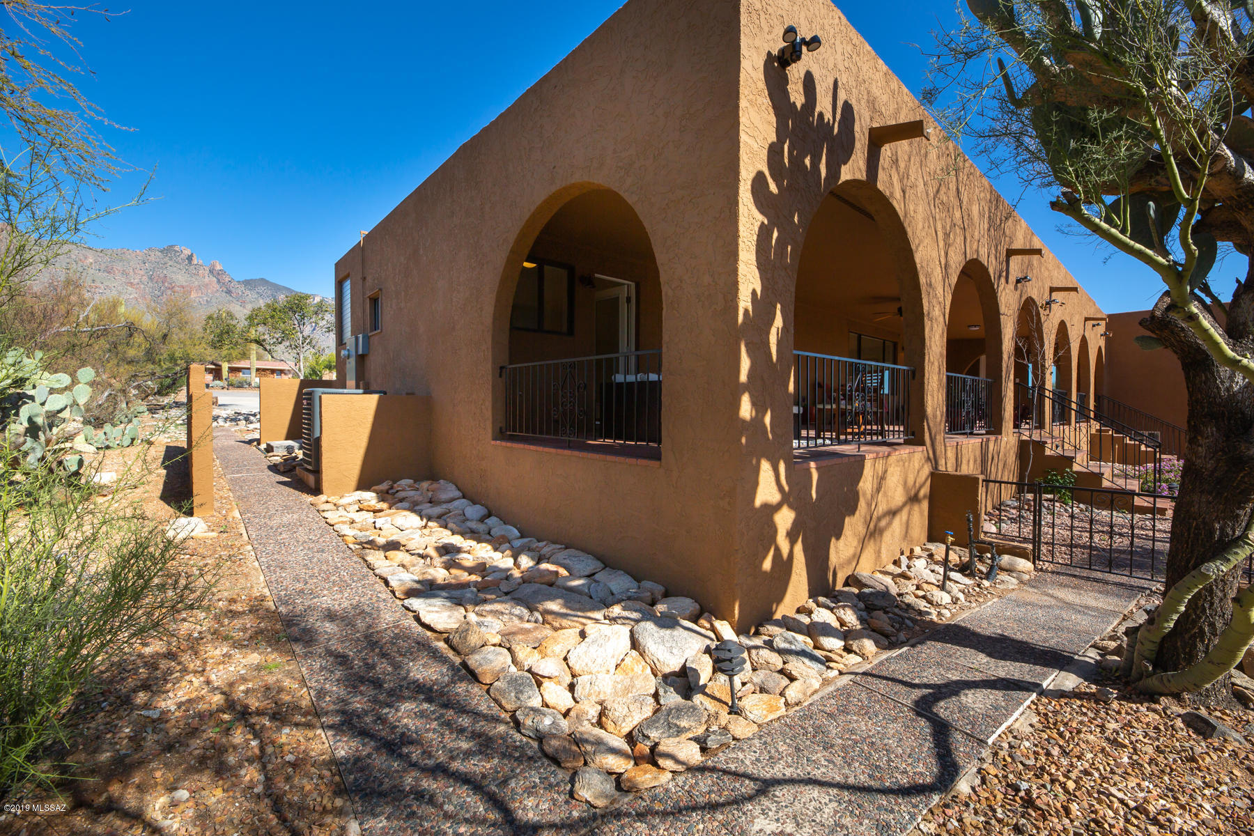 6801 N Green Mountain Place