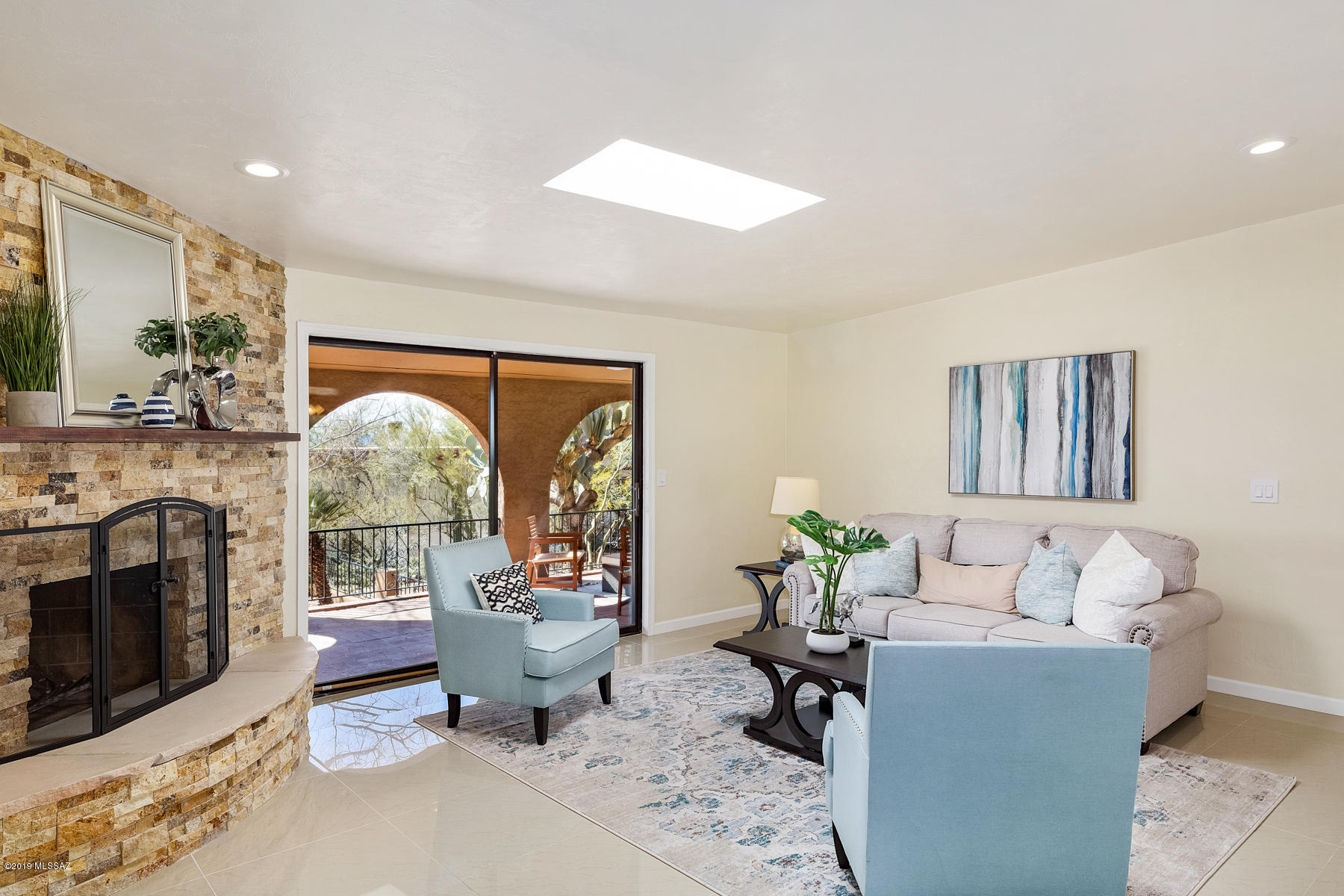 6801 N Green Mountain Place