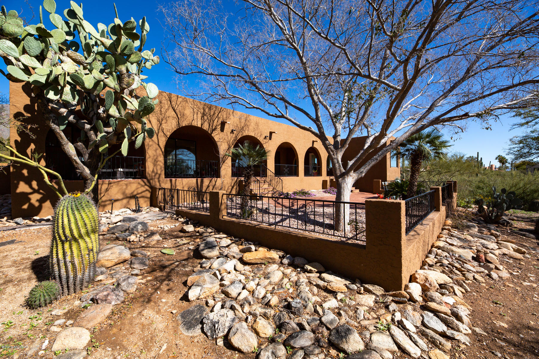 6801 N Green Mountain Place