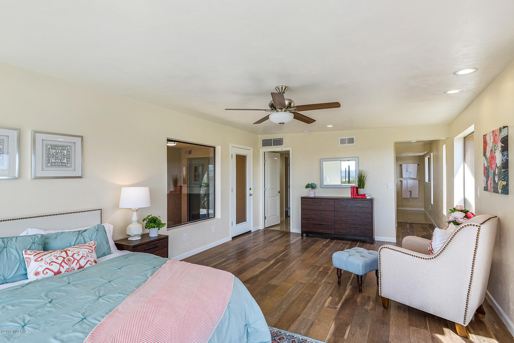 6801 N Green Mountain Place