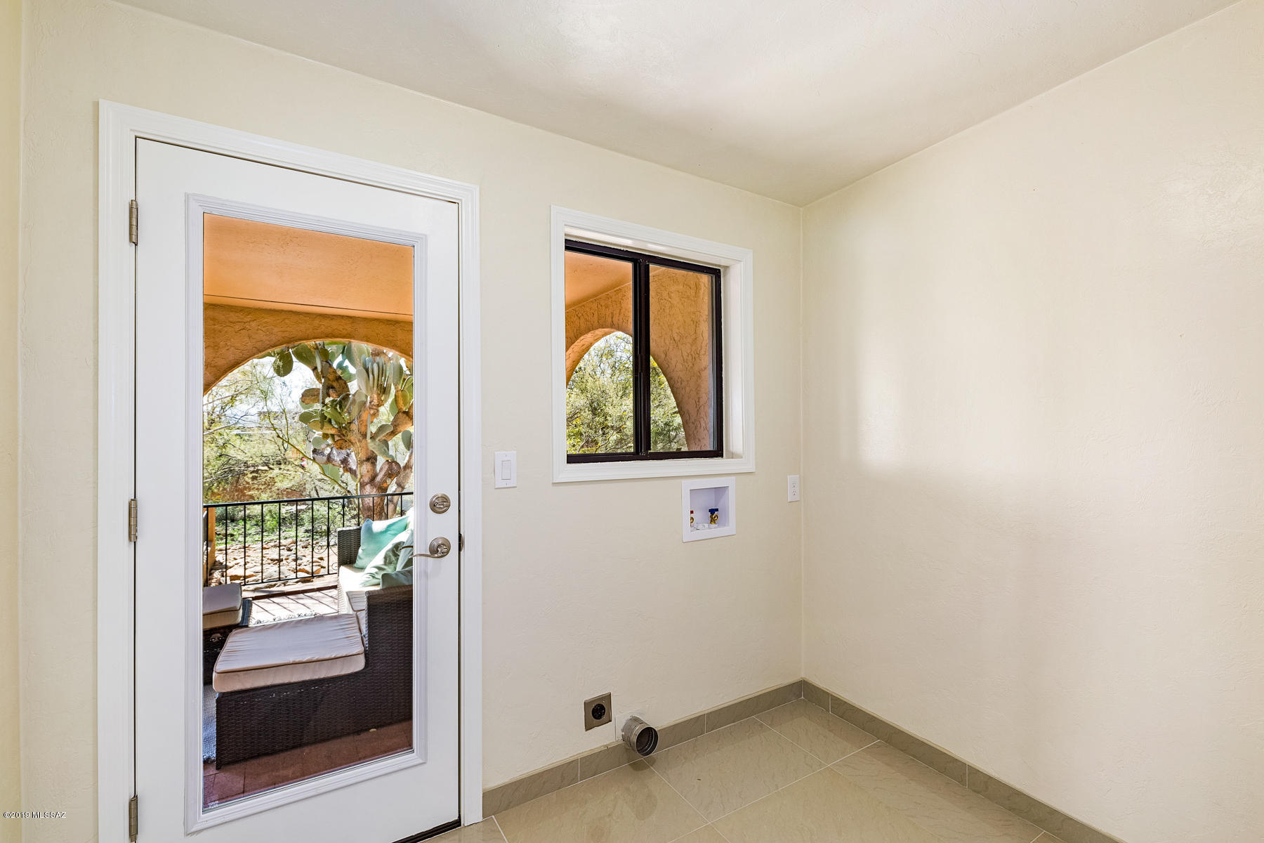 6801 N Green Mountain Place