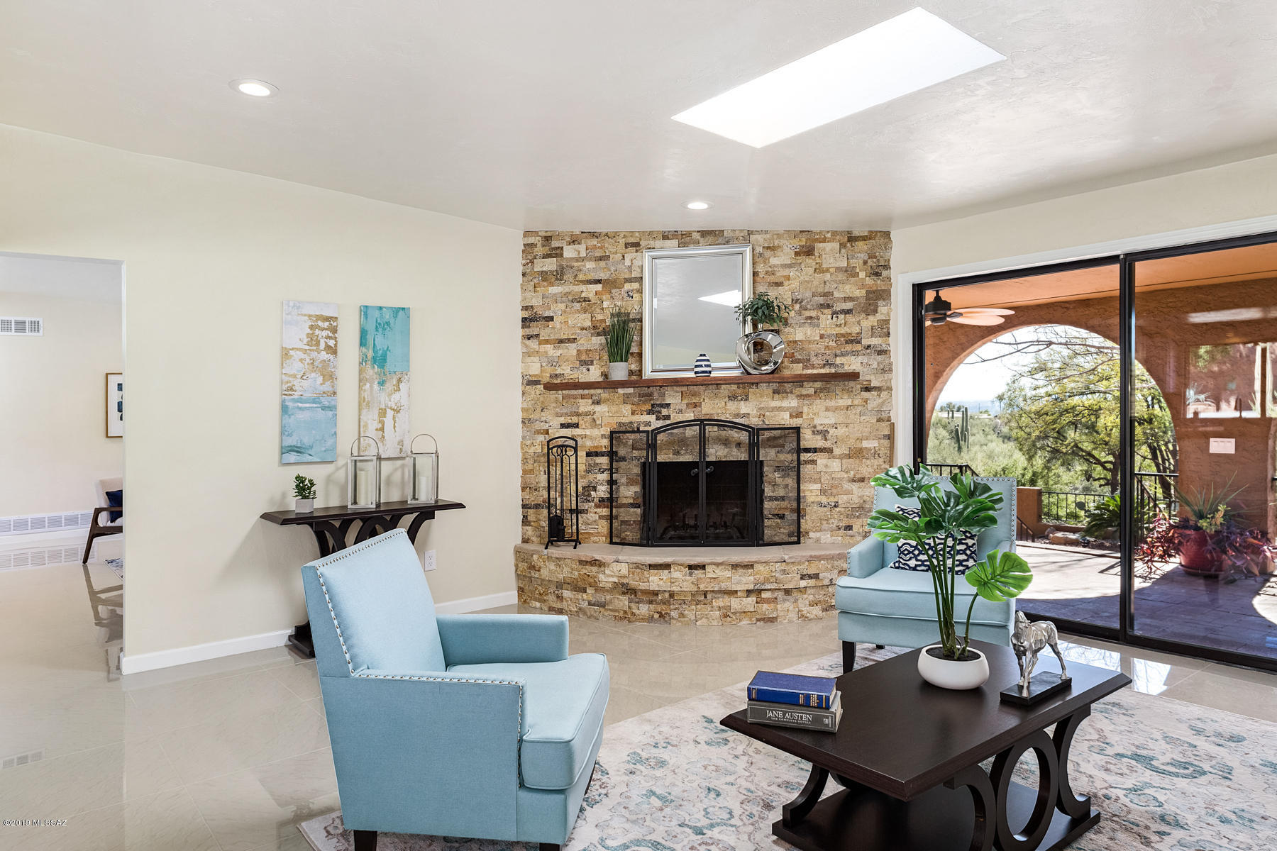 6801 N Green Mountain Place