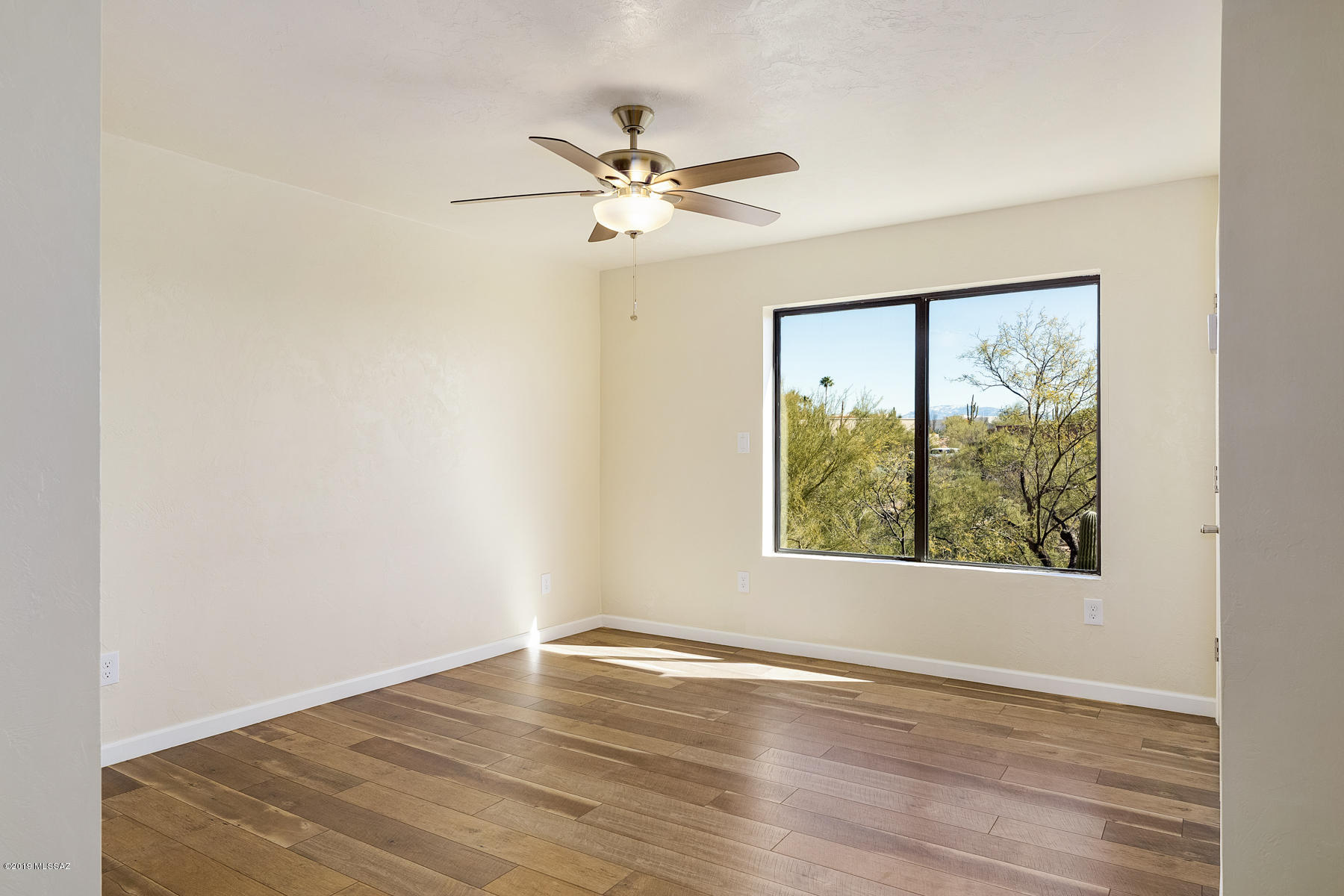 6801 N Green Mountain Place