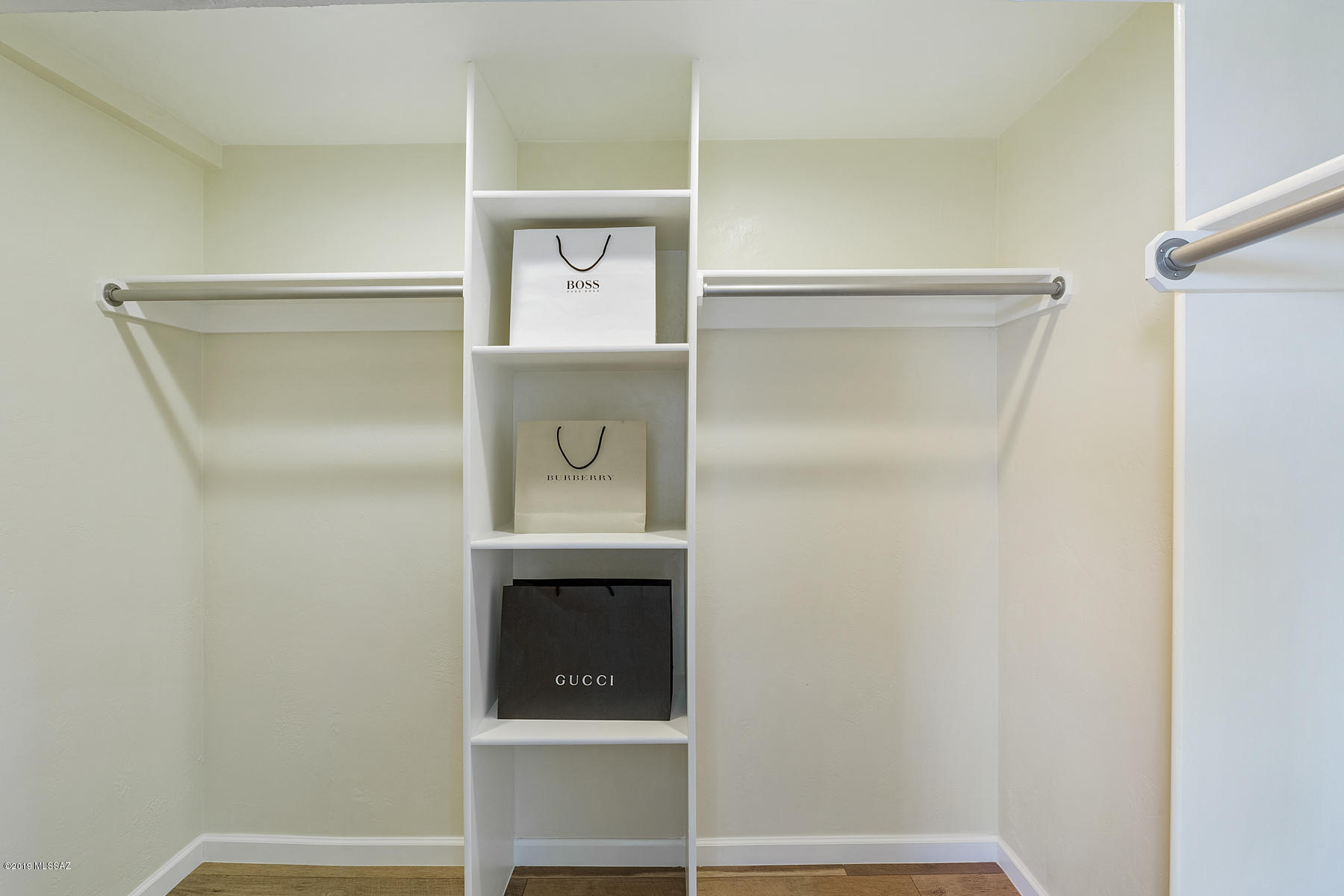 6801 N Green Mountain Place