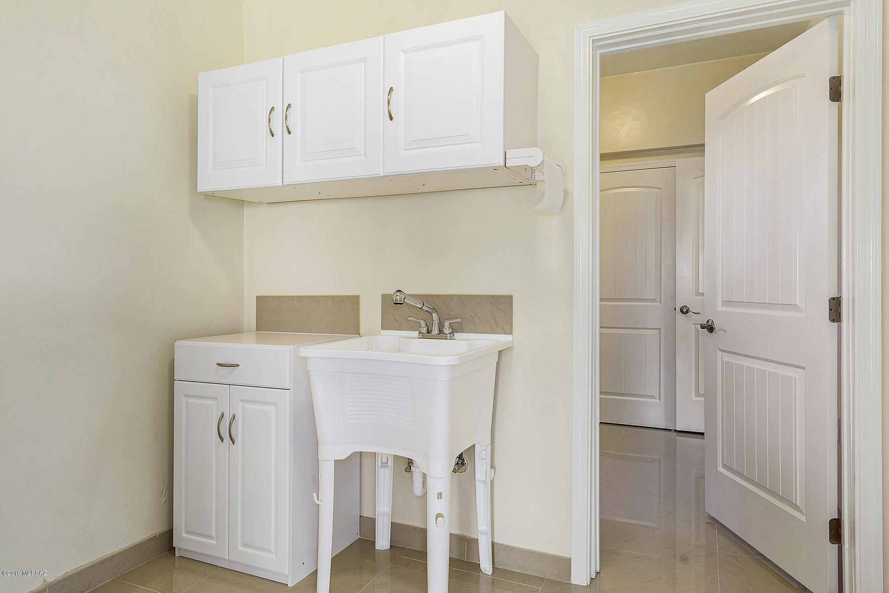 6801 N Green Mountain Place