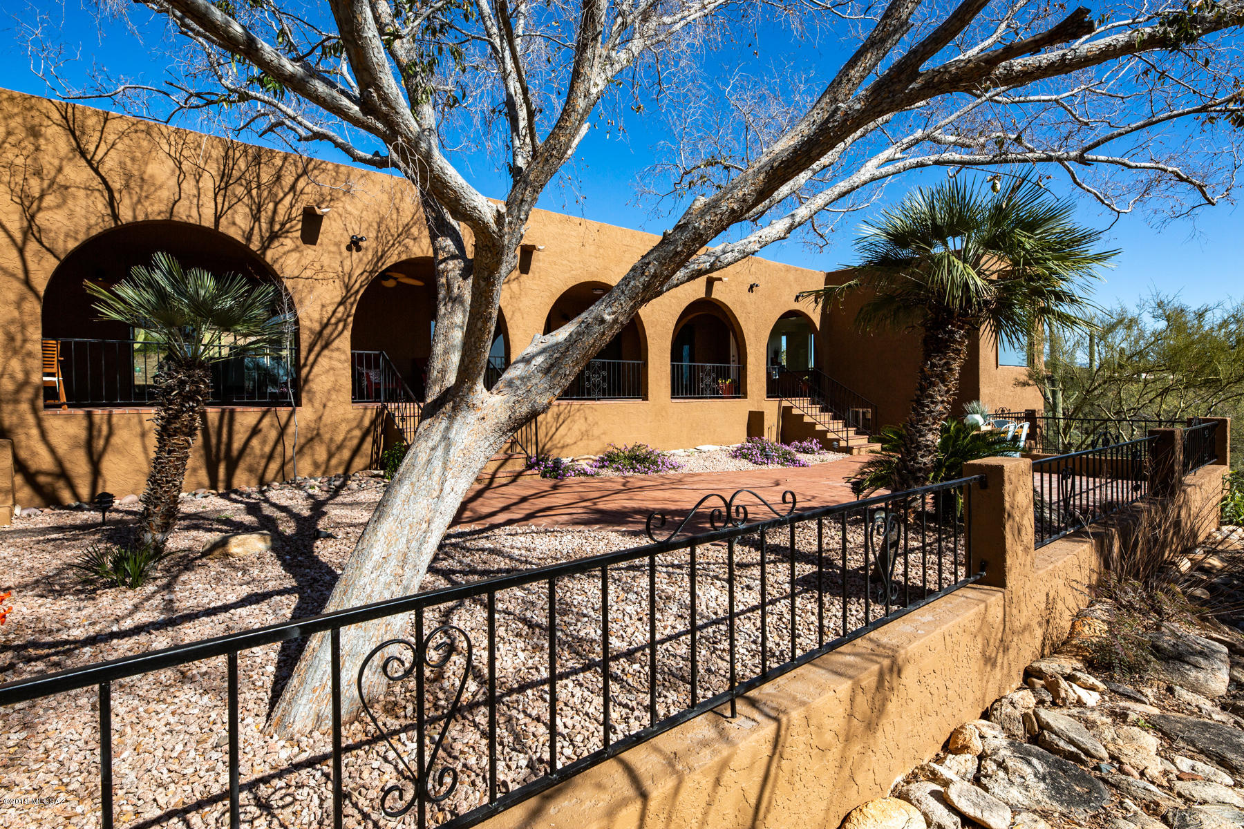 6801 N Green Mountain Place