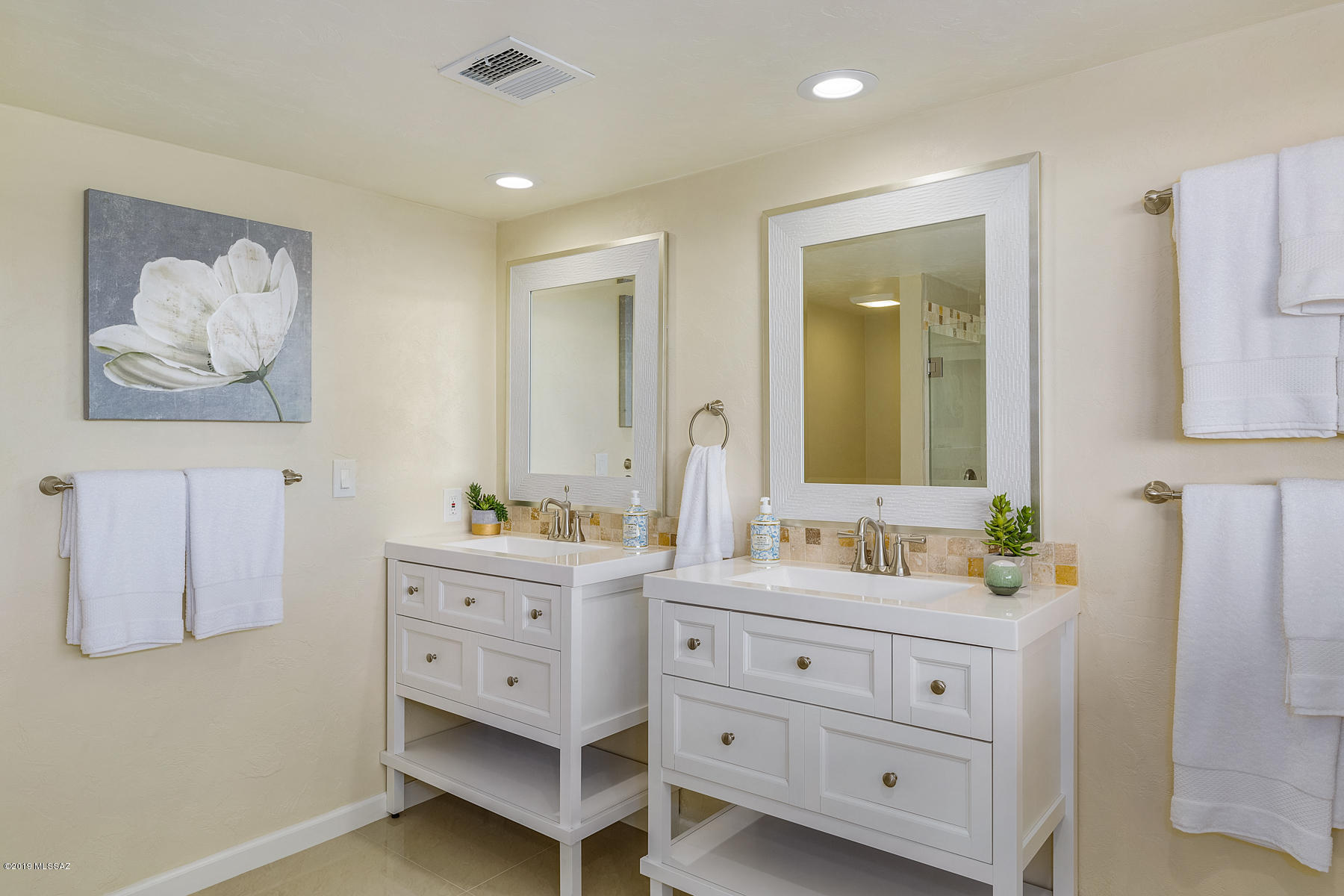 6801 N Green Mountain Place