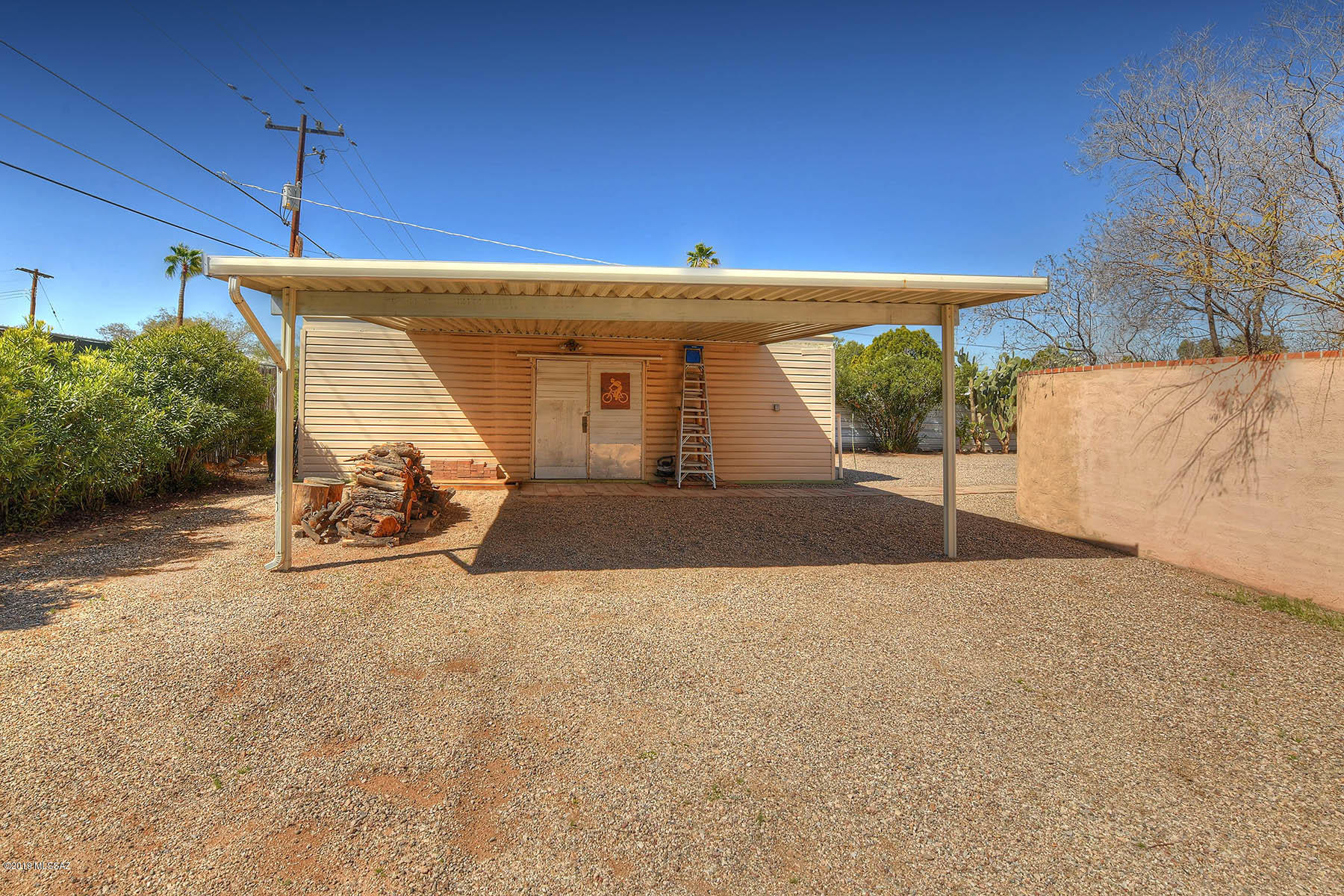 5702 E Whittier Street