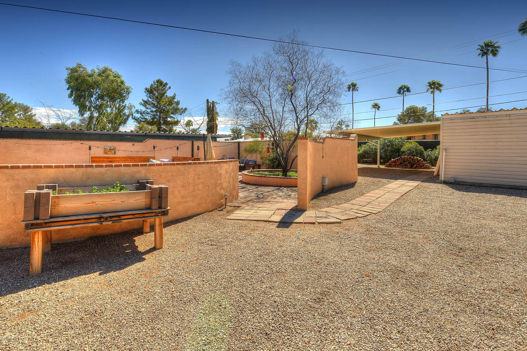 5702 E Whittier Street