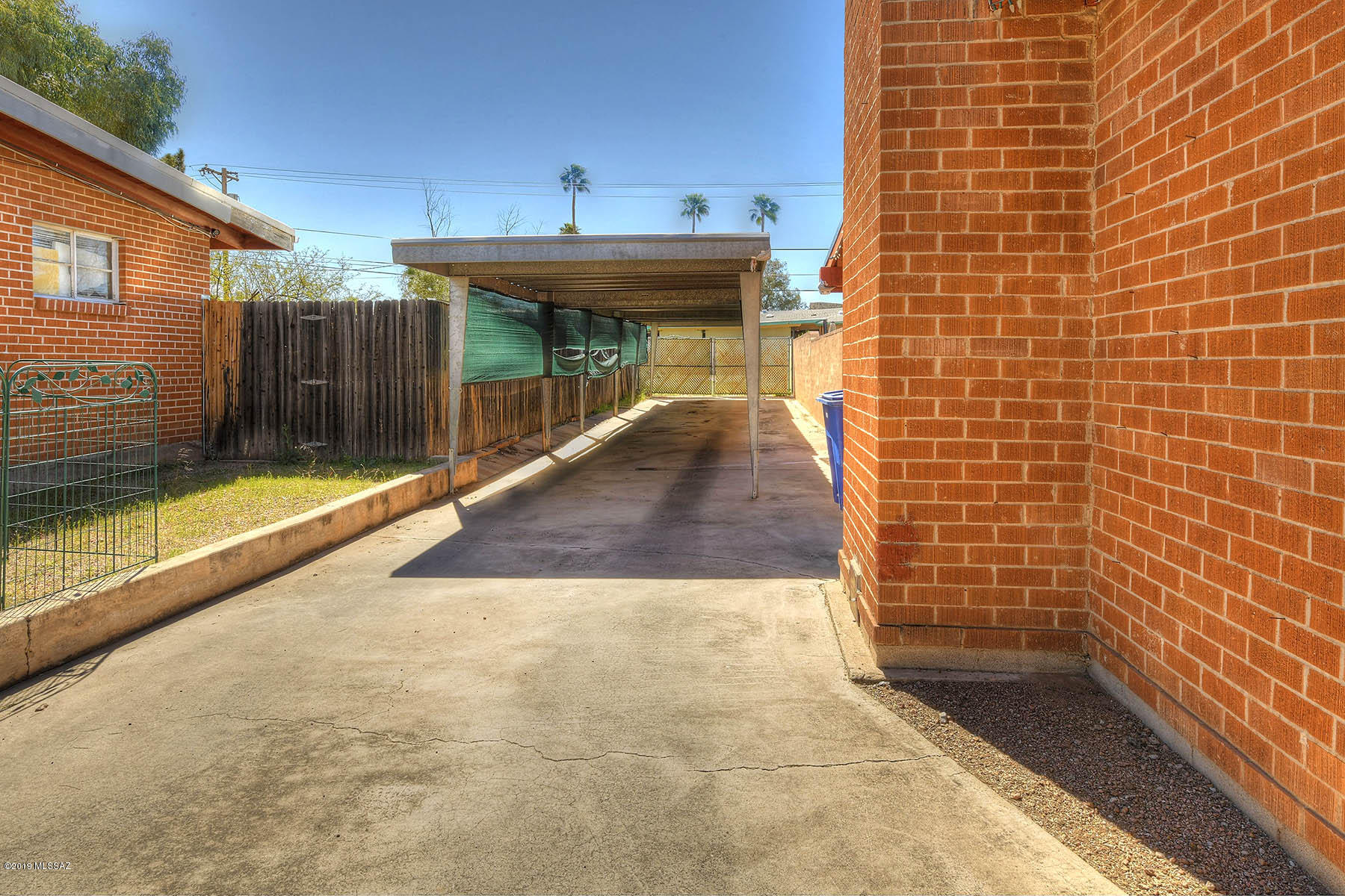 5702 E Whittier Street