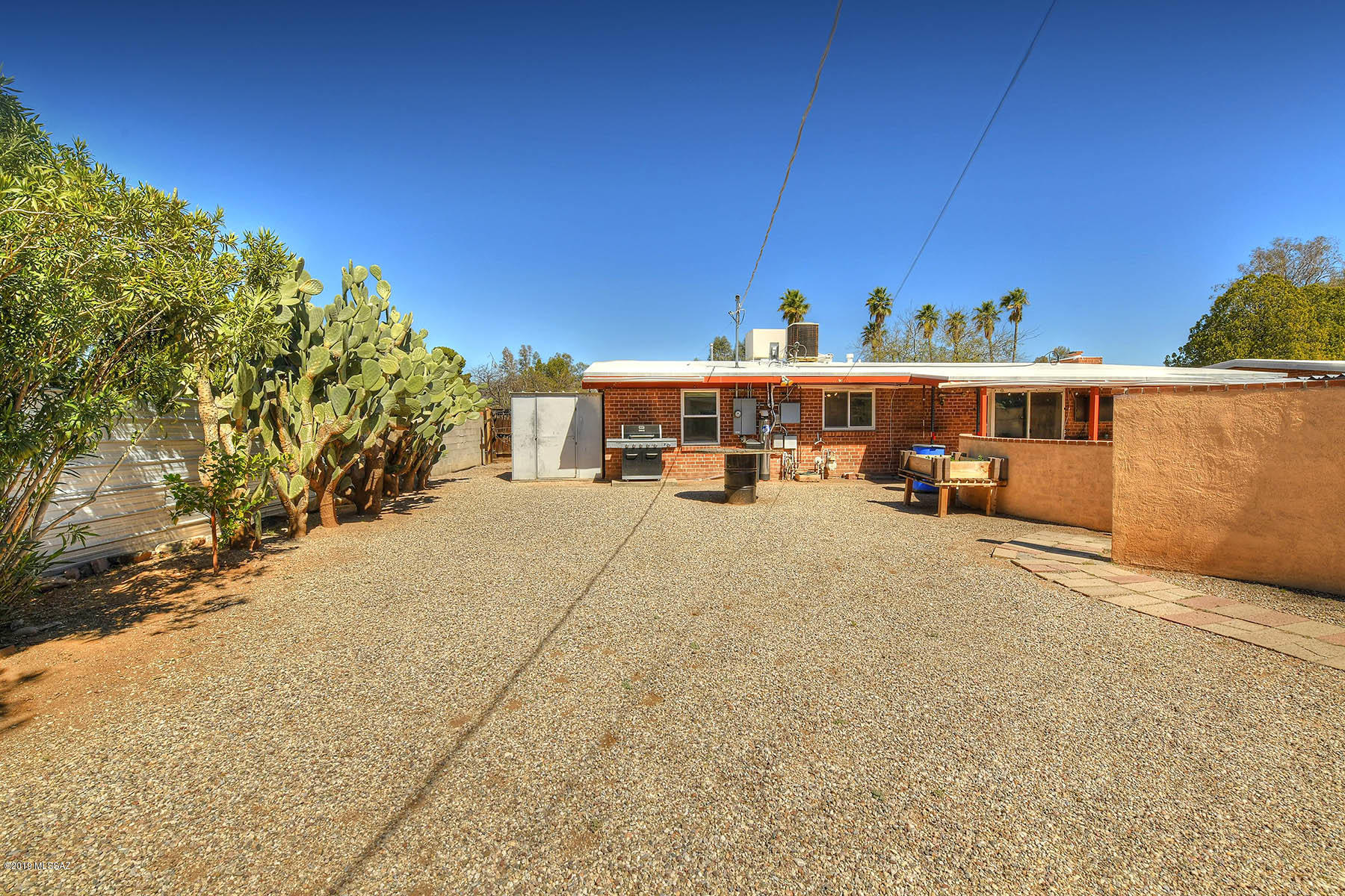 5702 E Whittier Street