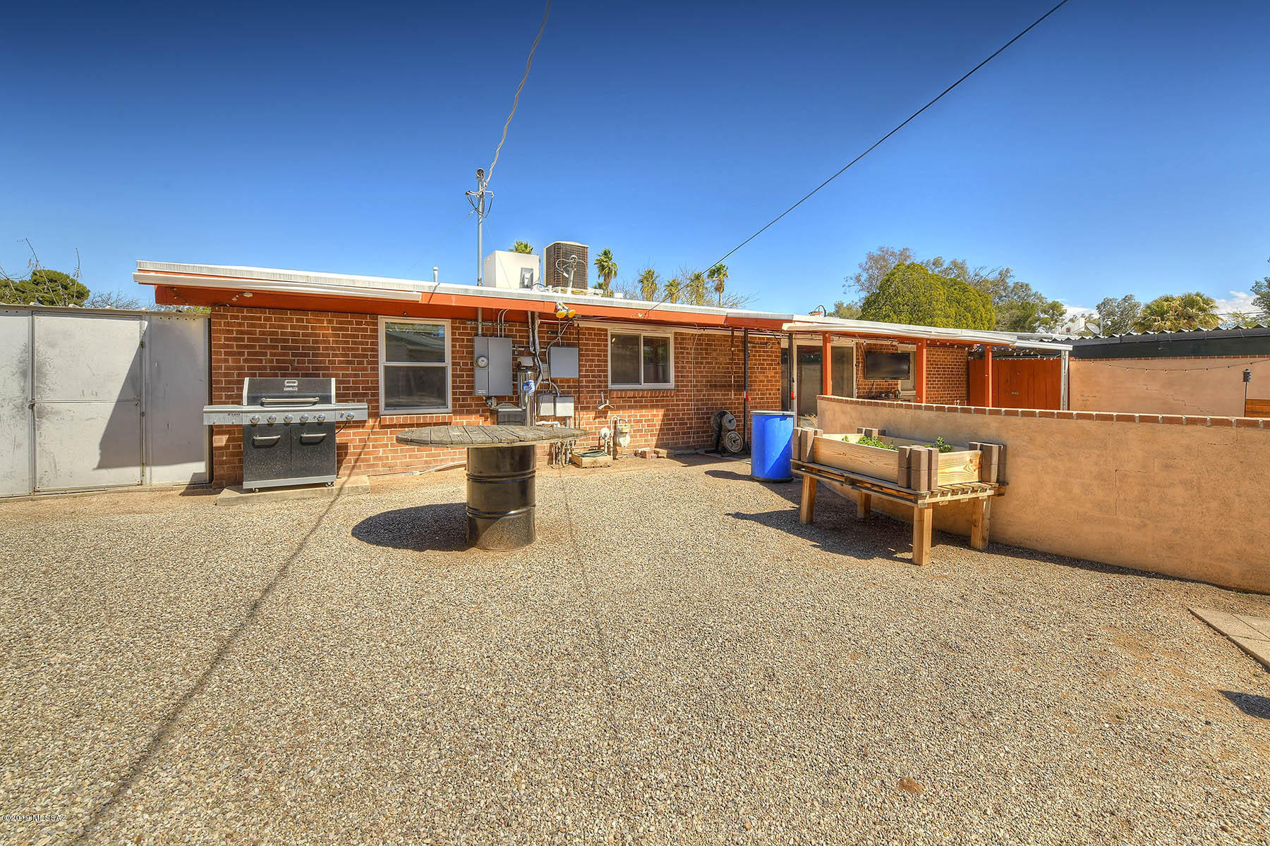 5702 E Whittier Street