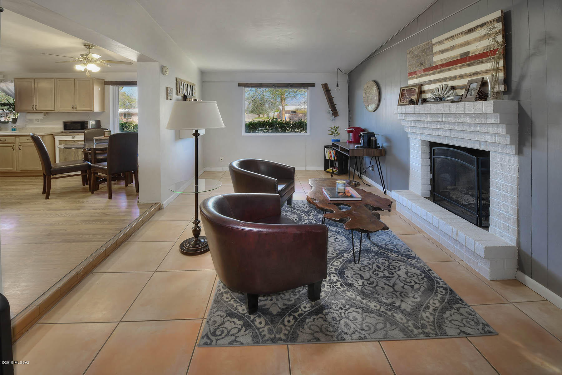 5702 E Whittier Street