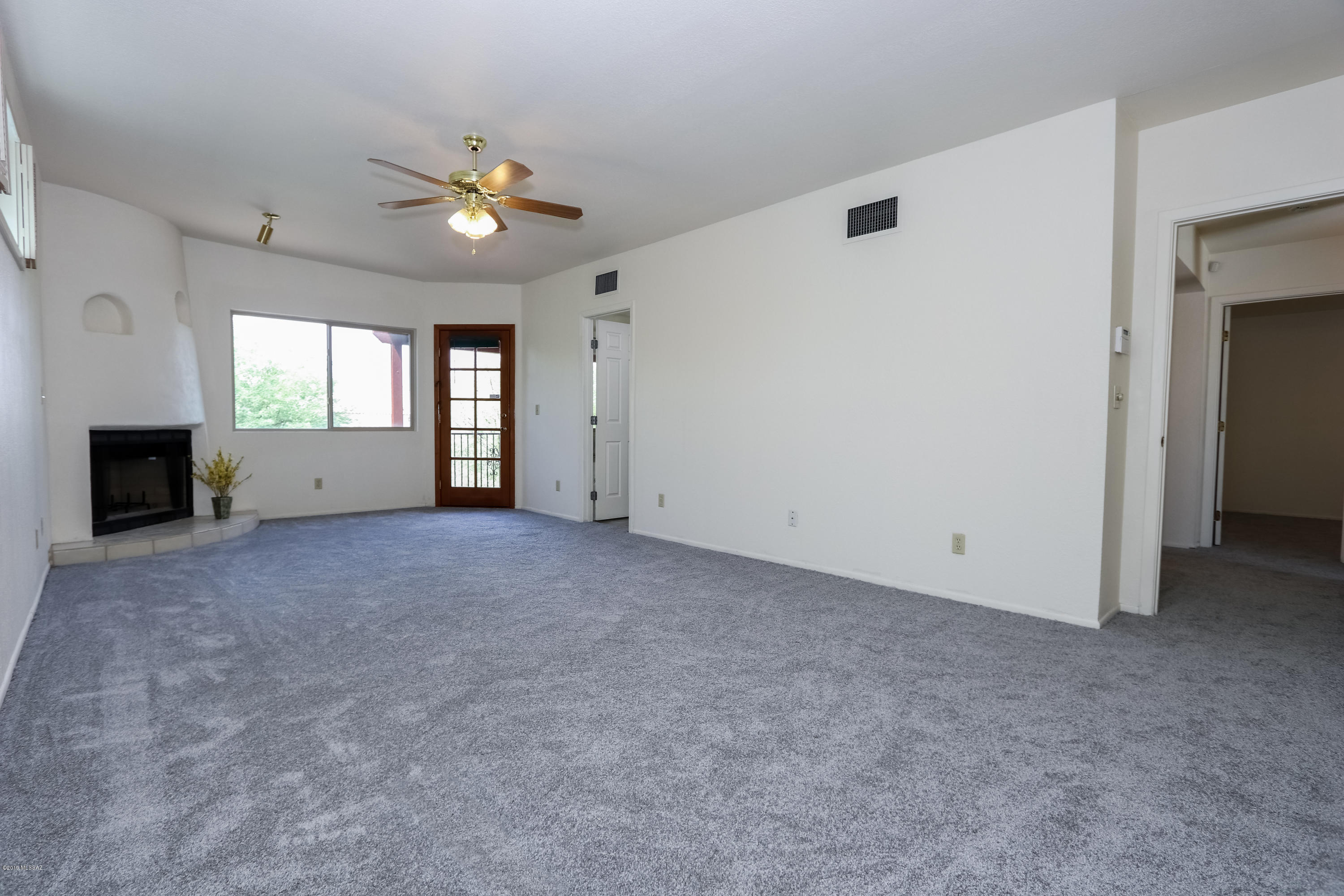 1262 W Silverleaf Drive