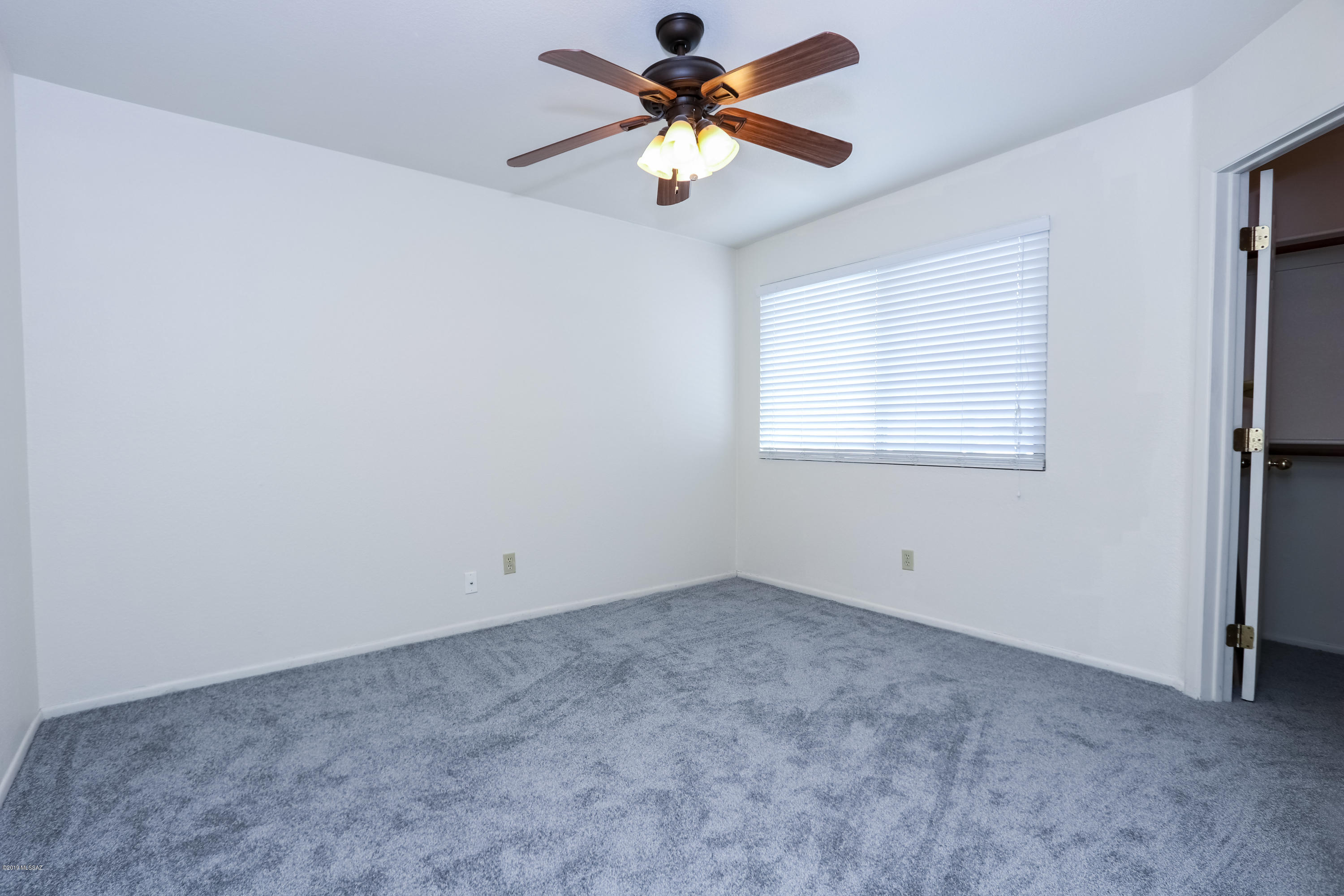 1262 W Silverleaf Drive