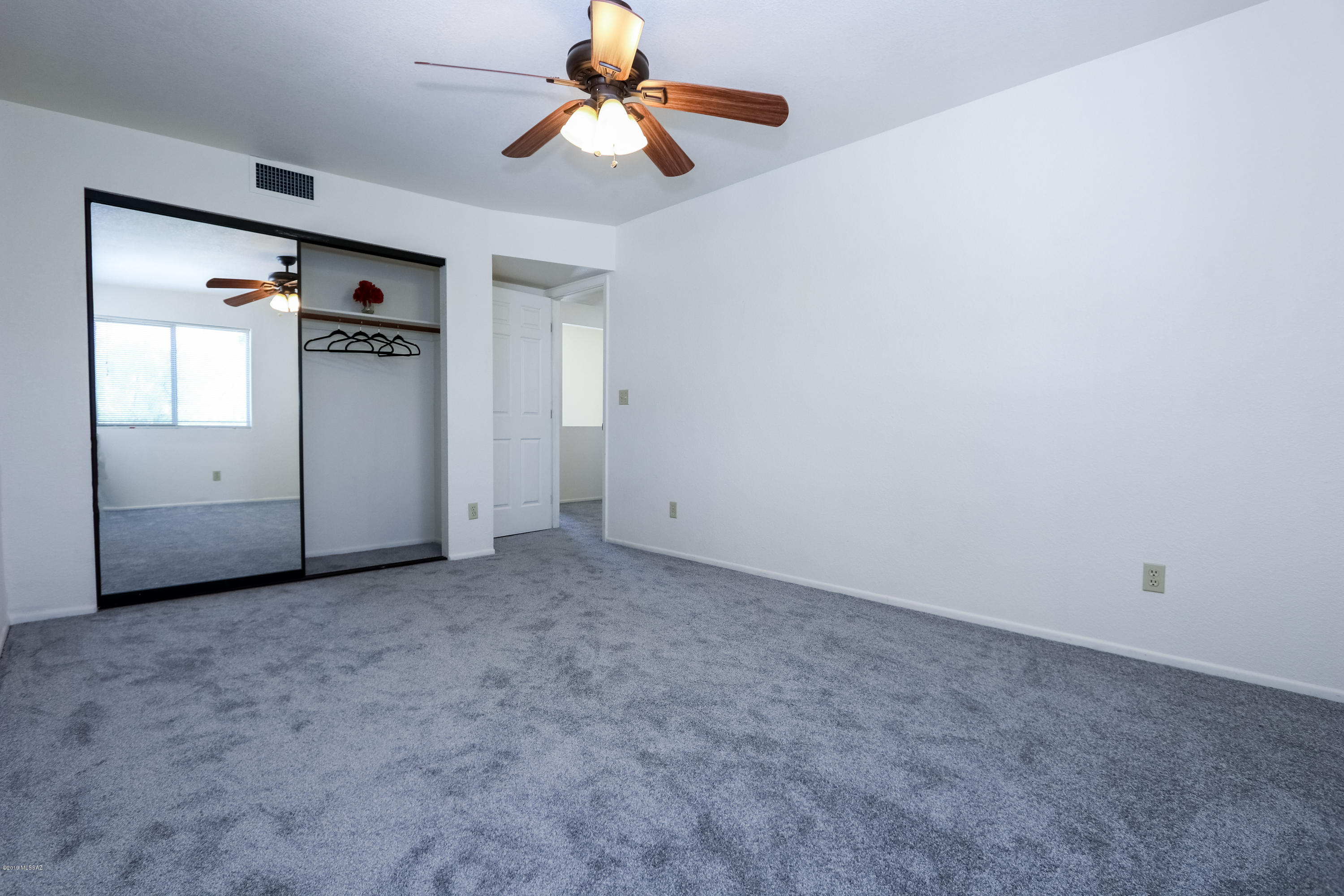 1262 W Silverleaf Drive