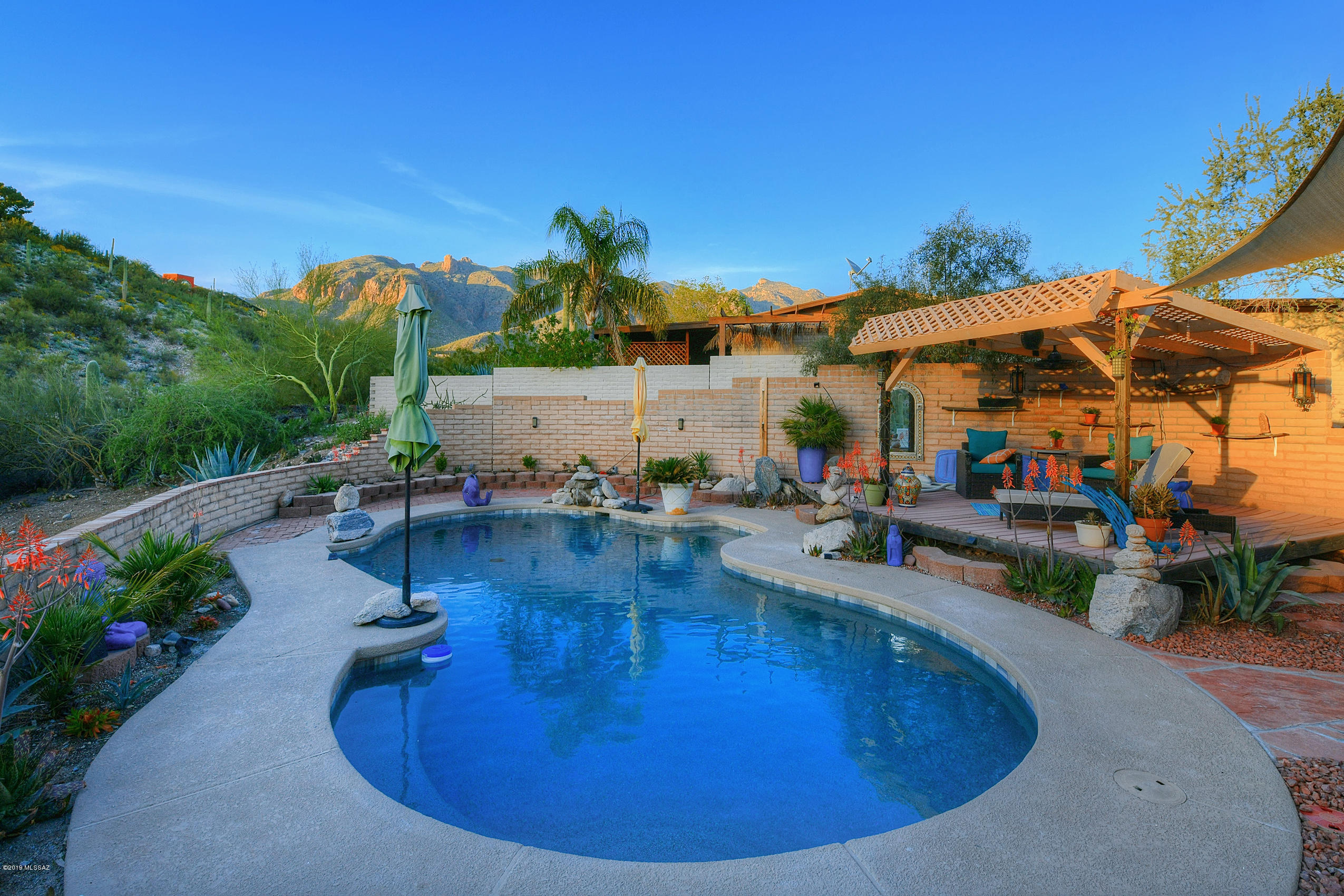 3307 E Ventana Canyon Drive
