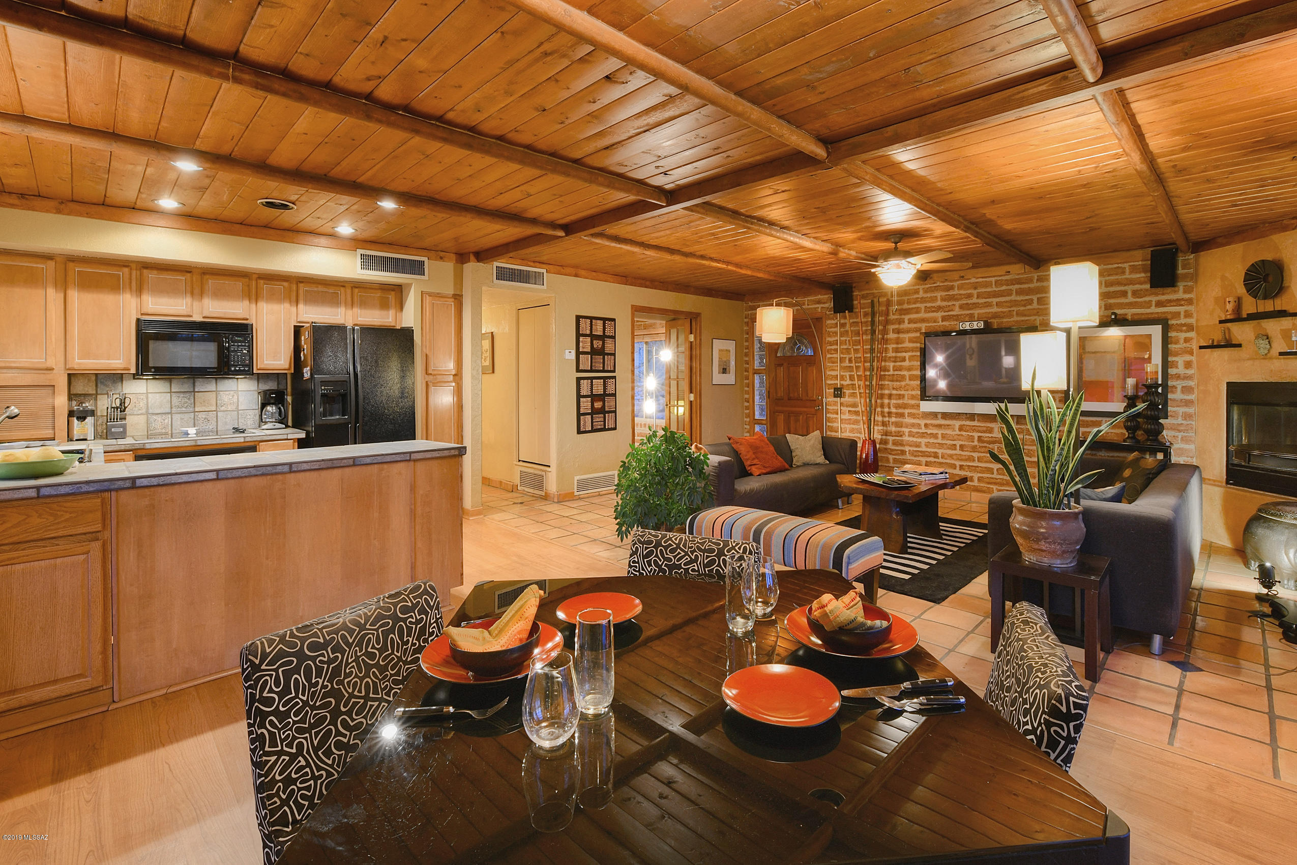 3307 E Ventana Canyon Drive