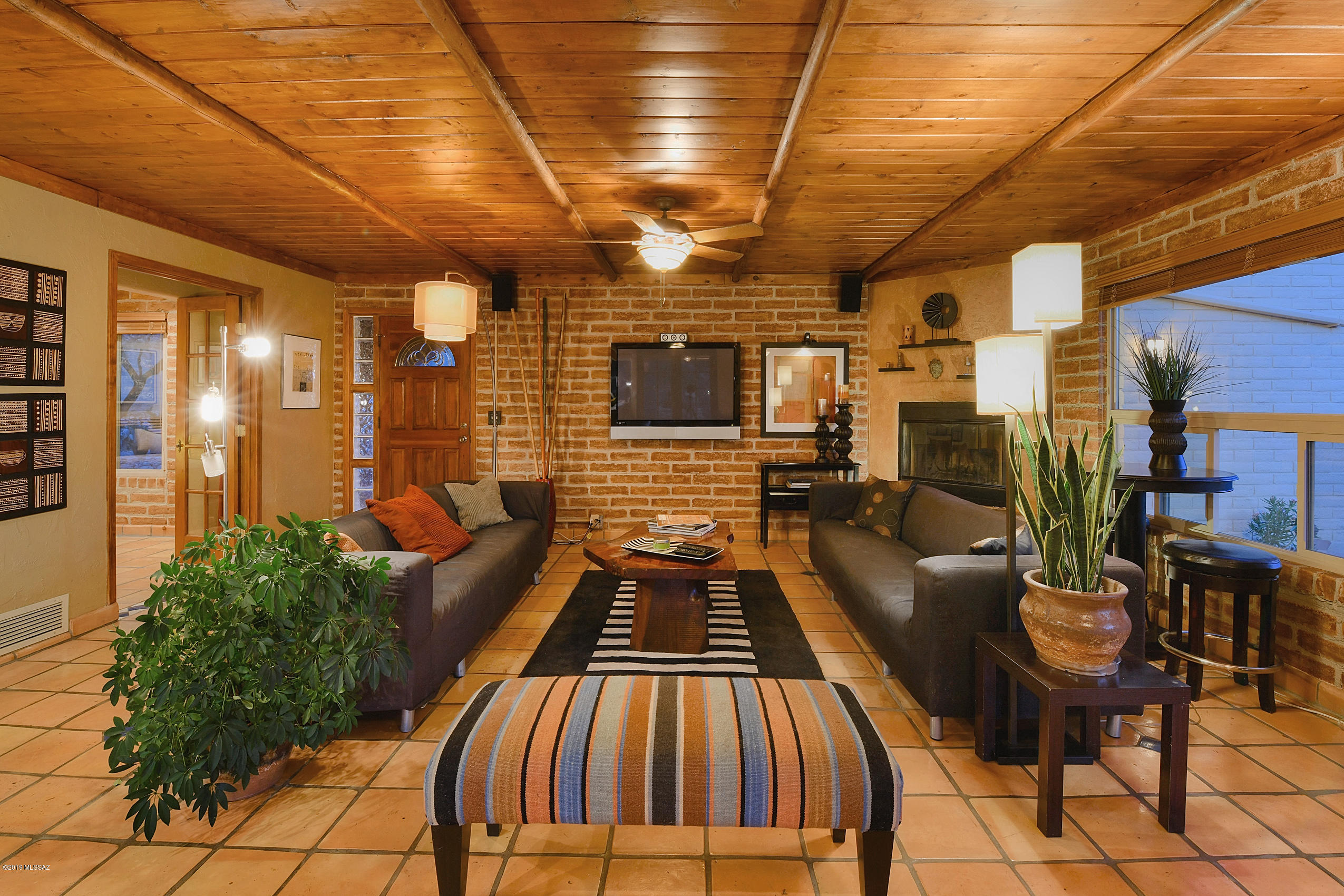 3307 E Ventana Canyon Drive