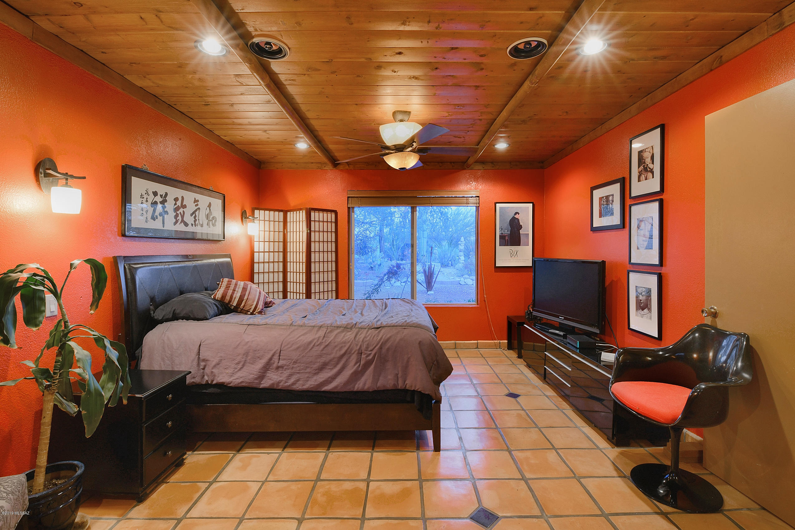 3307 E Ventana Canyon Drive